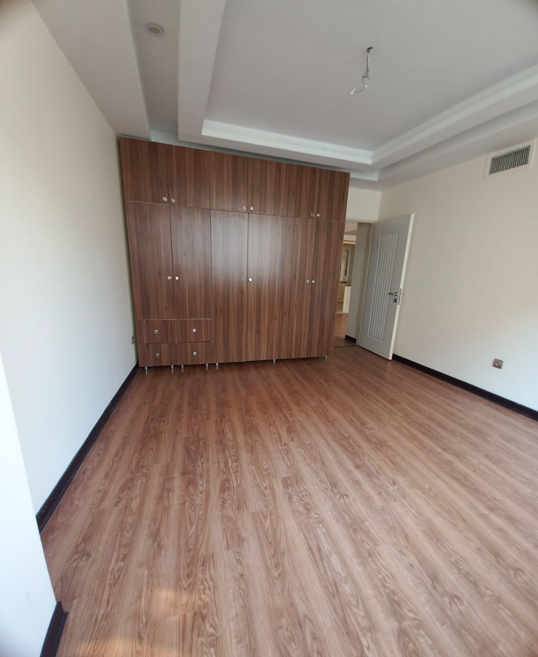 اجاره آپارتما‌ن 130 متر دروس خوش نقشه