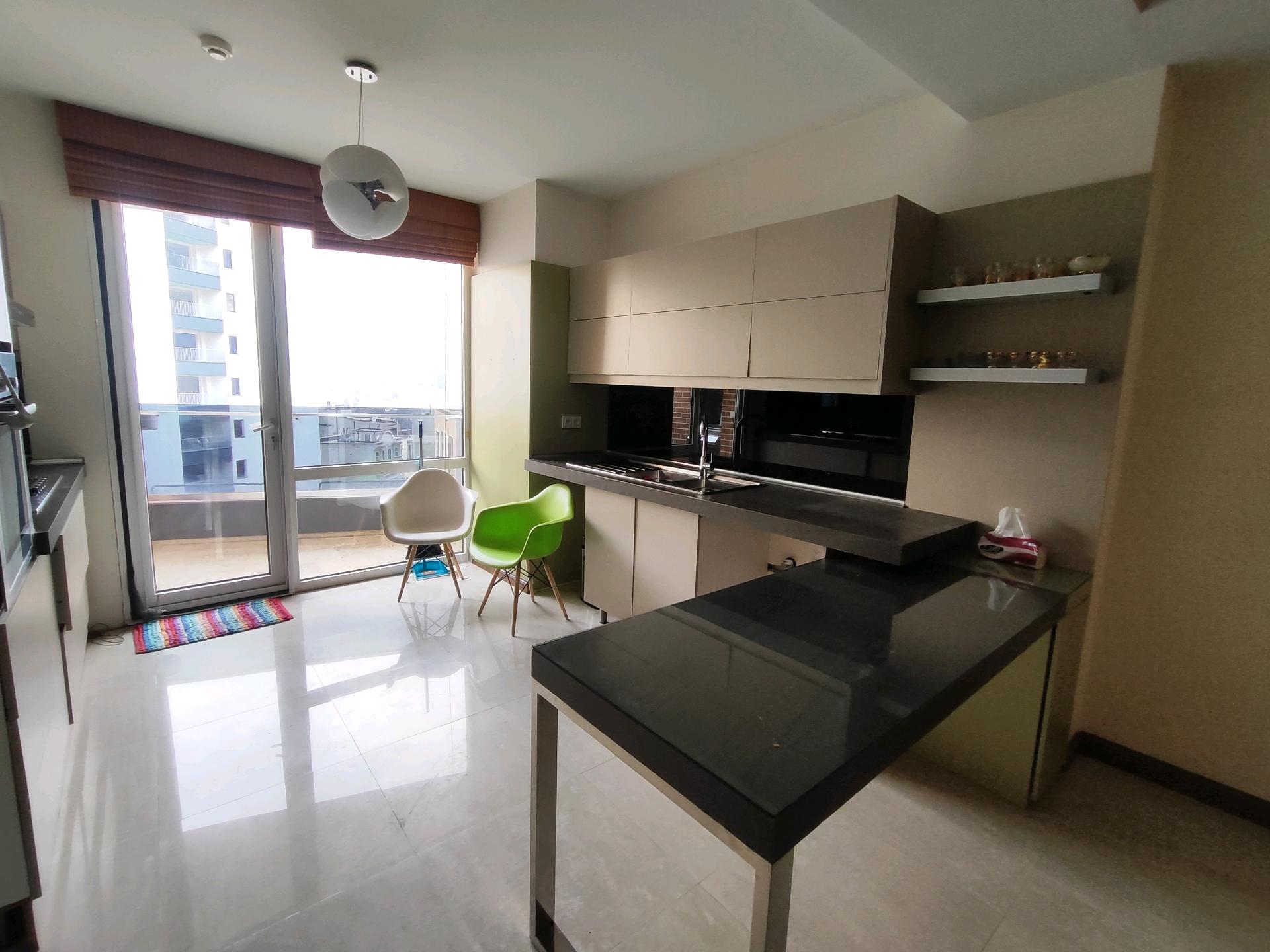 اجاره آپارتمان 150 متری در نیاوران