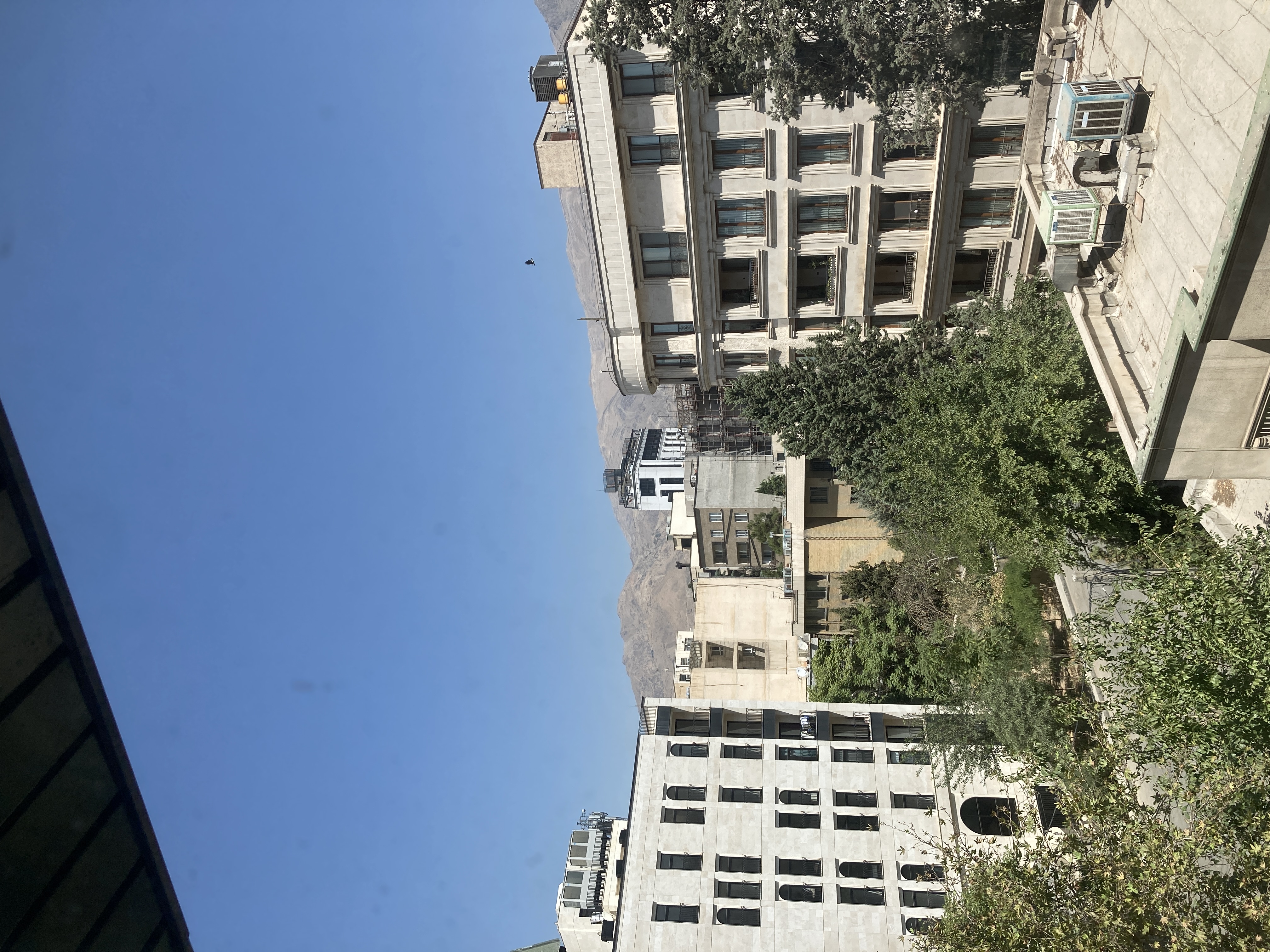 اجاره اپارتمان 65 متر دولت فول امکانات