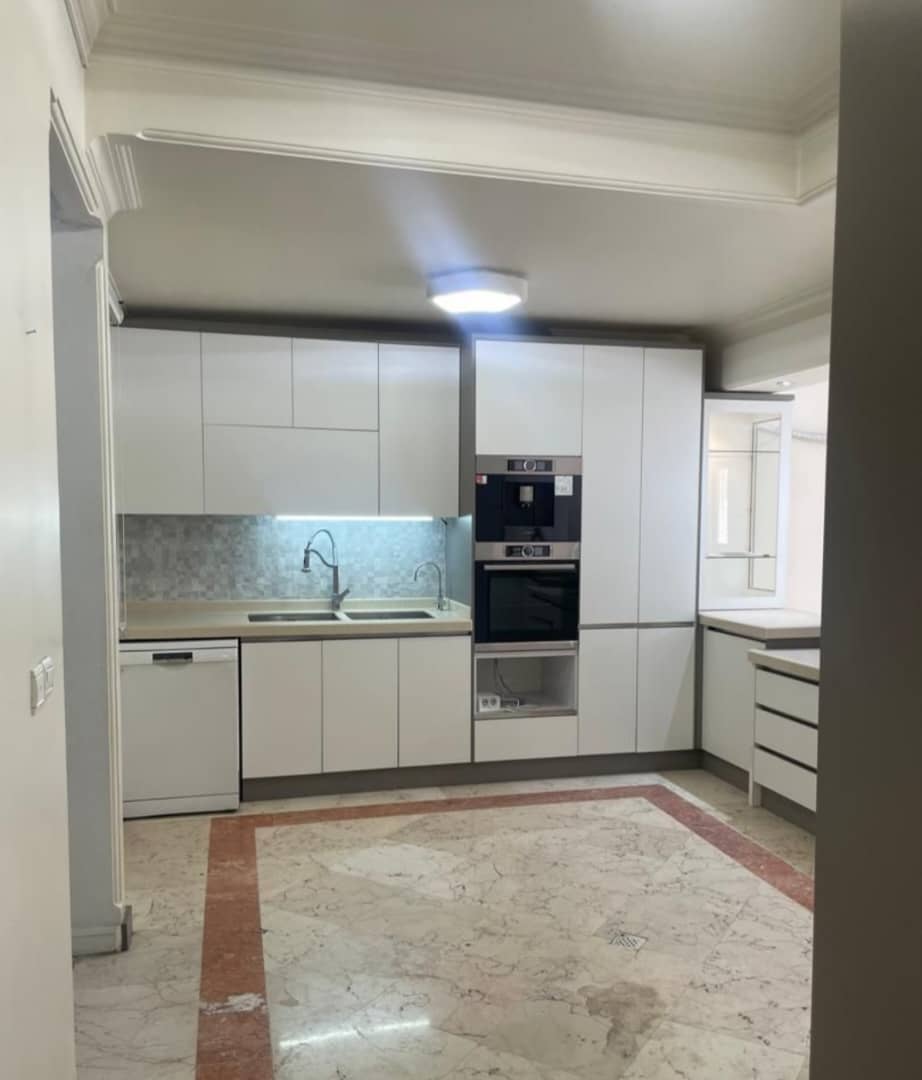 فروش آپارتمان 210 متر شمال کاخ