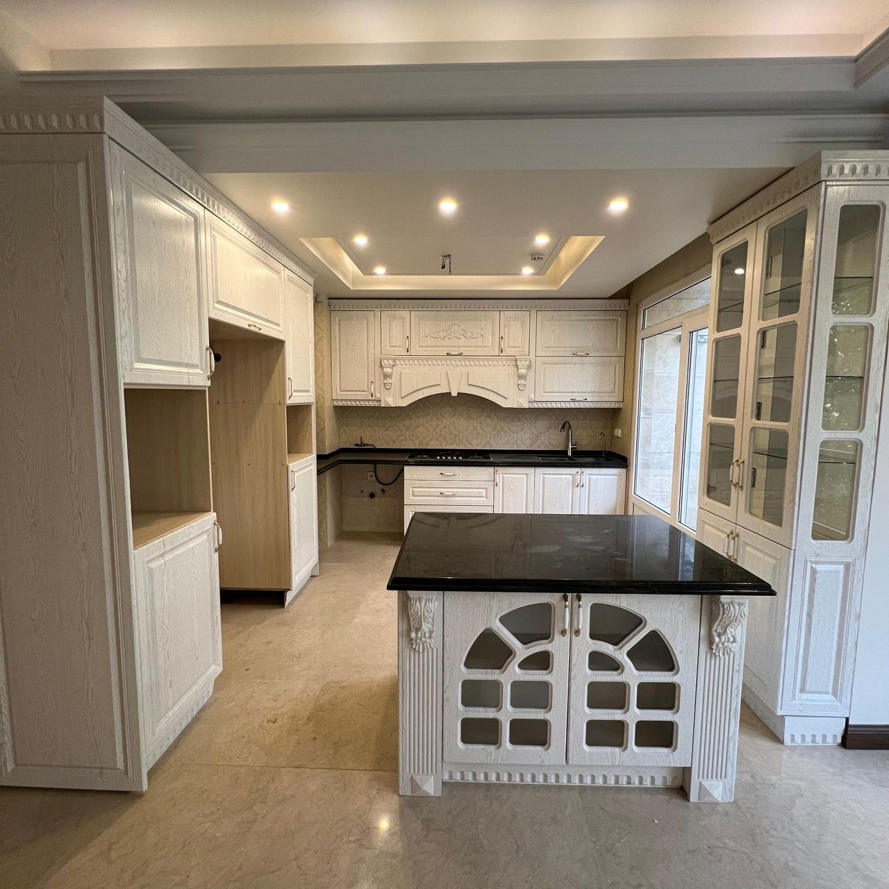 فروش آپارتمان 140 متر دیباجی غرق نور مستقیم از حیاط