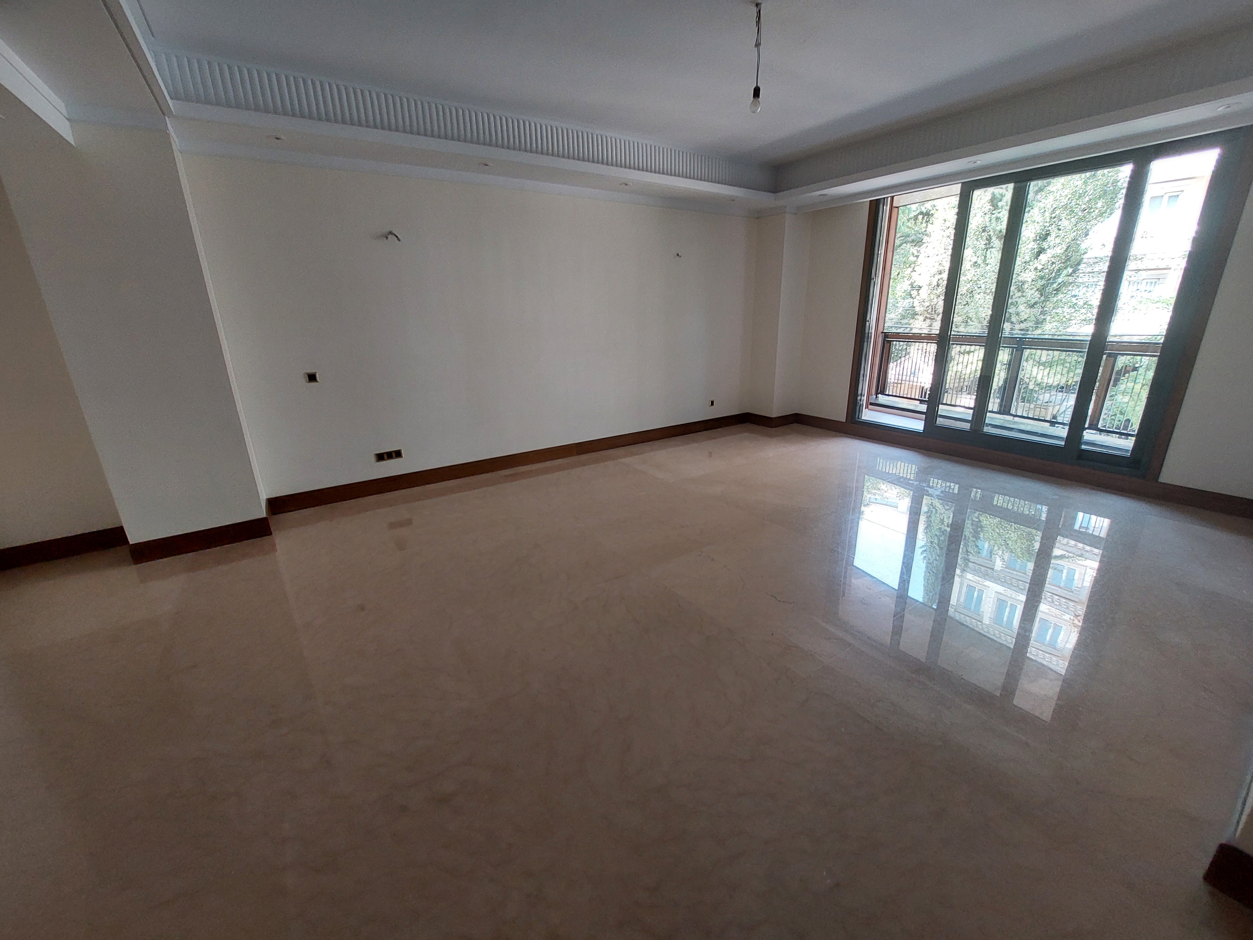 فروش آپارتمان 150 متری در نیاوران