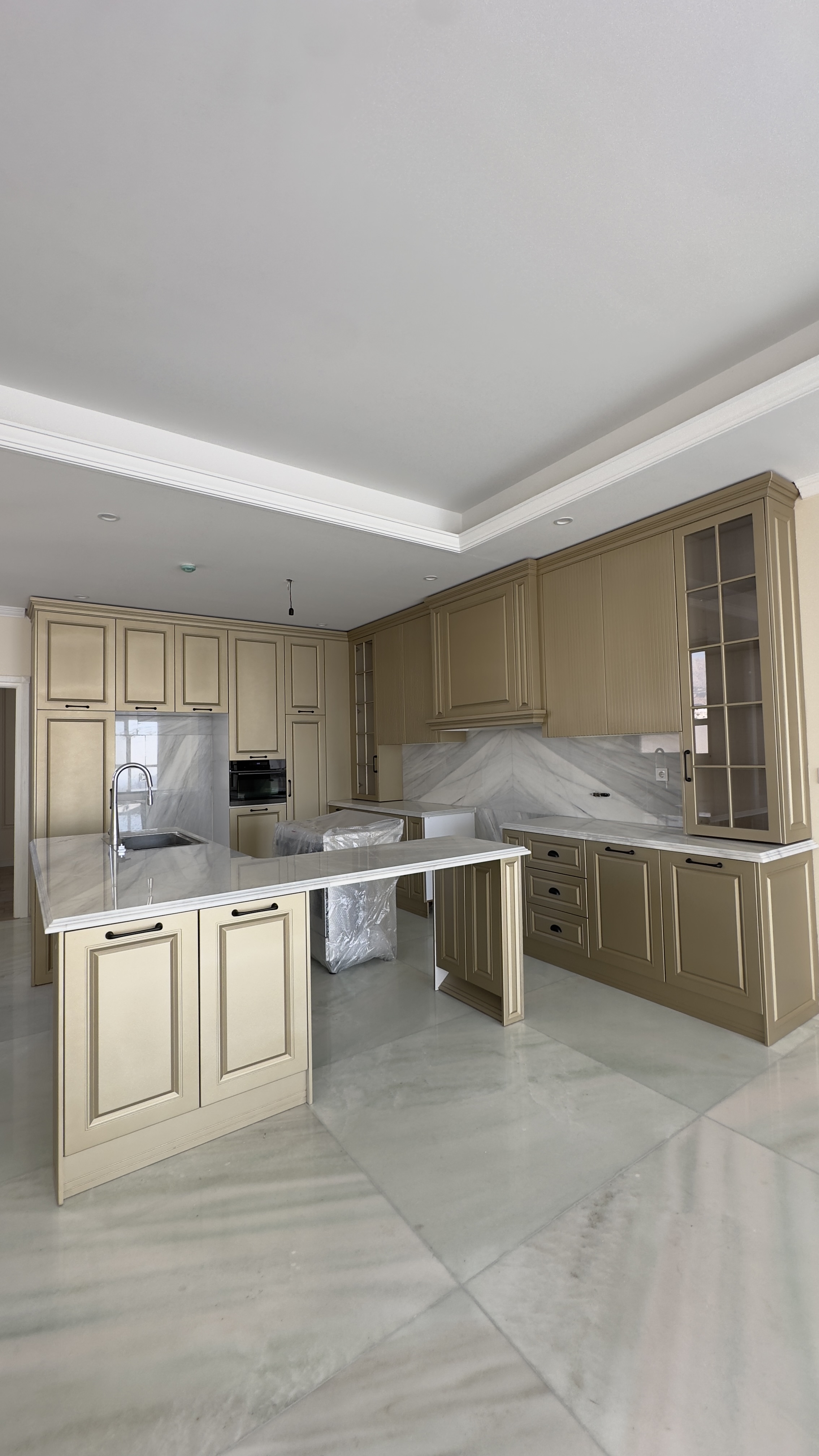 اجاره آپارتمان 260 متر‌ فرمانیه 3 خواب