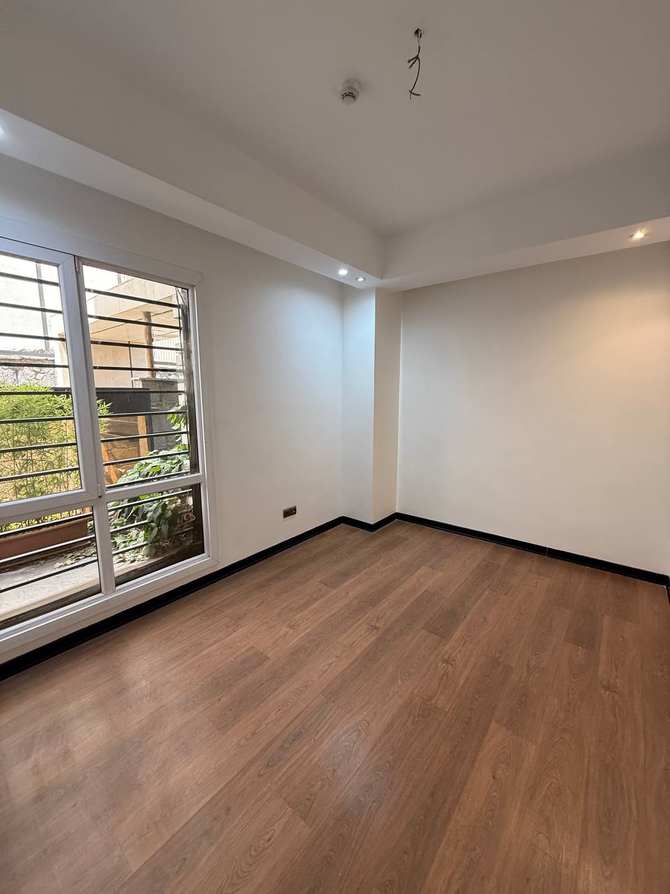 اجاره آپارتمان 180 متر نیاوران تاپ لوکیشن