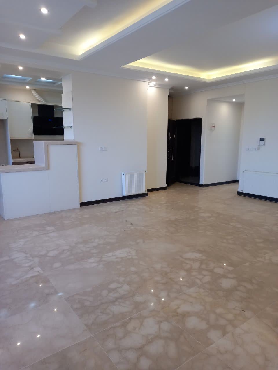 فروش آپارتمان 93 متر میدان 16