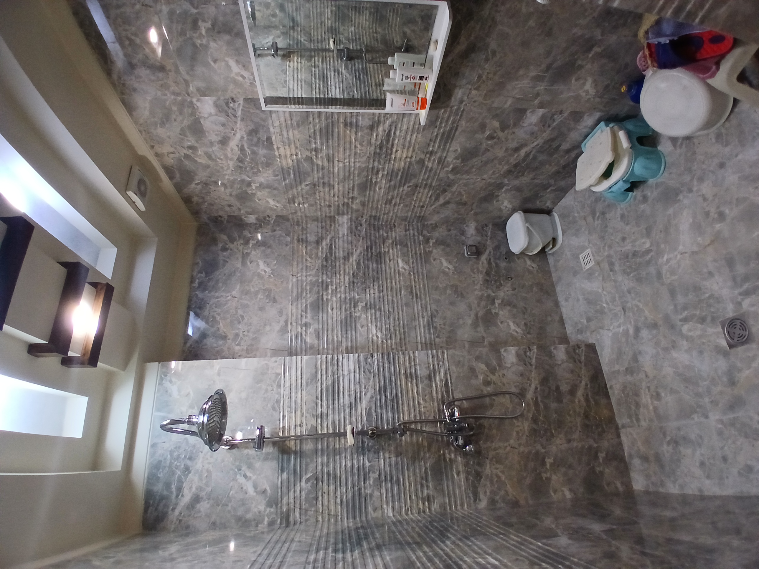 فروش آپارتمان 180 متر نارمک سه خواب تاپ لوکیشن