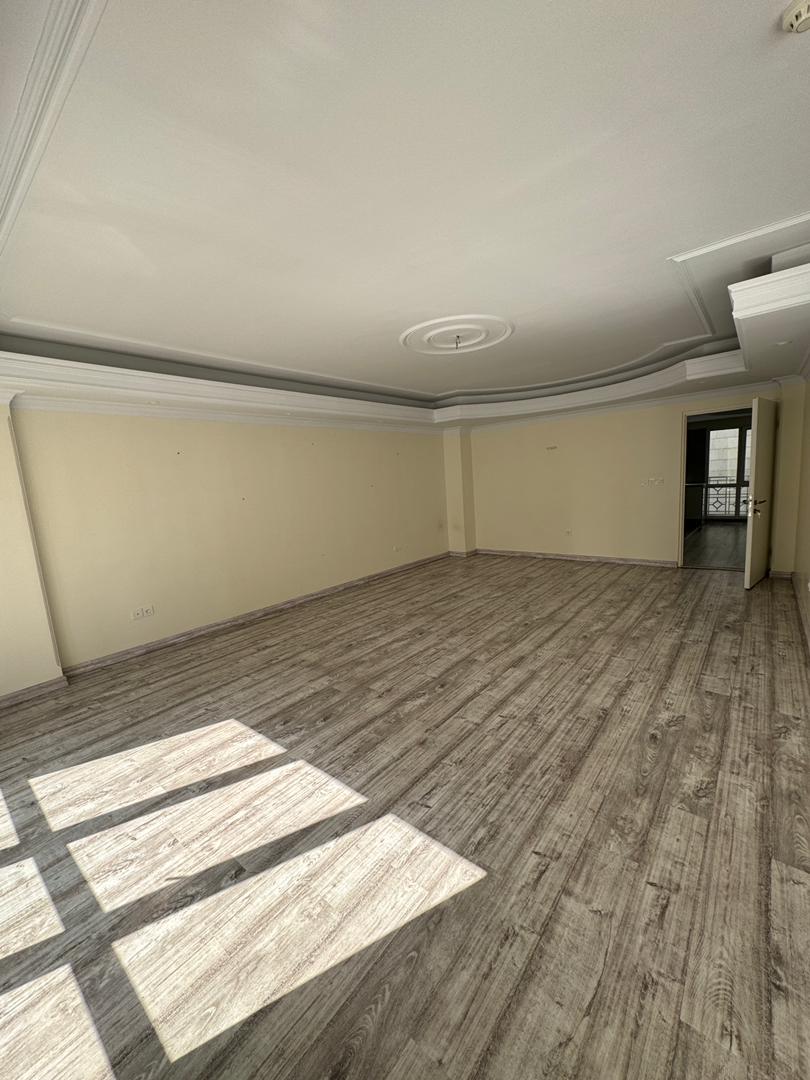 اجاره آپارتمان 225متر نیاوران چهار خواب تاپ لوکیشن