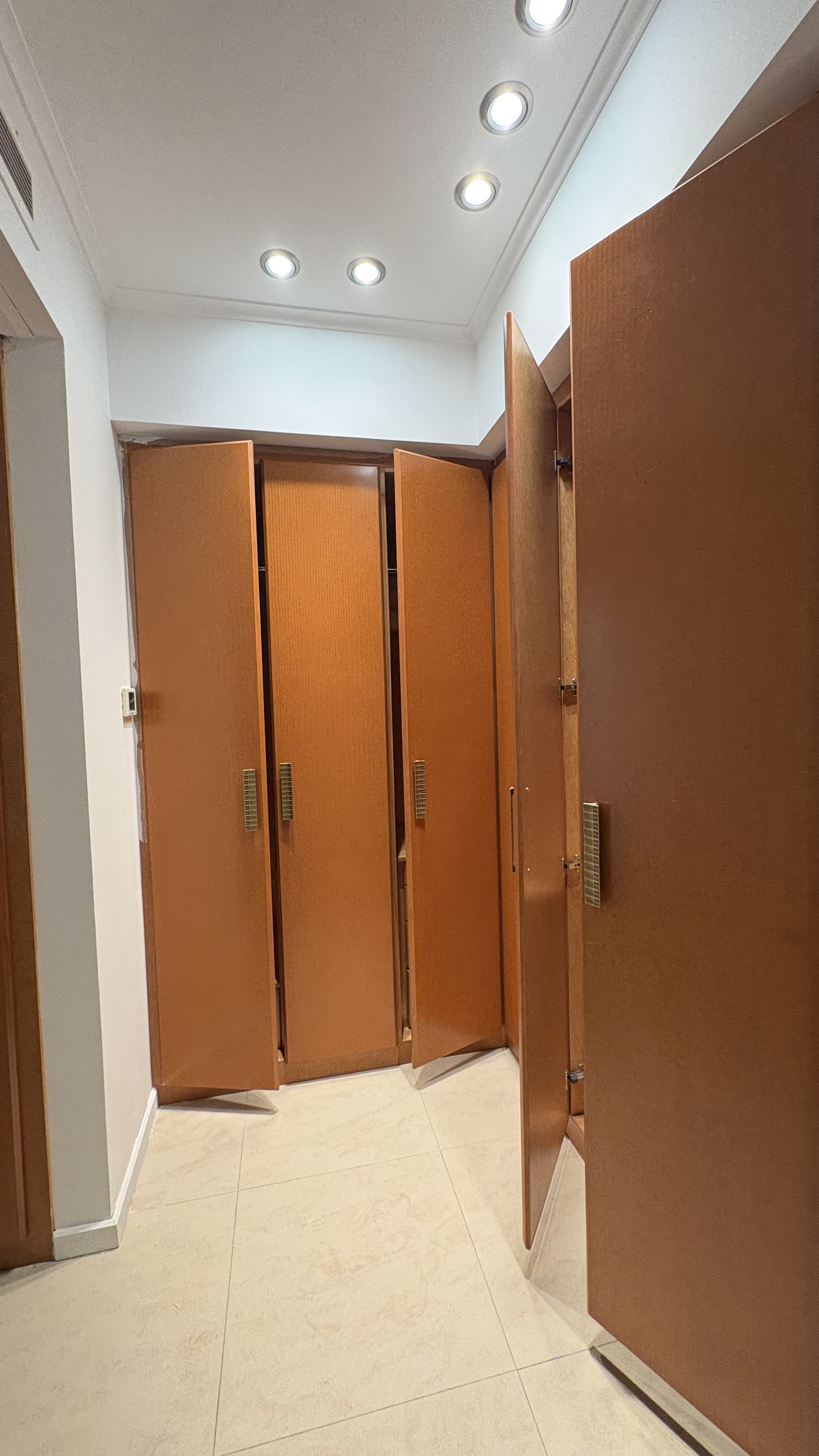 فروش آپارتمان 300 متر سنبل