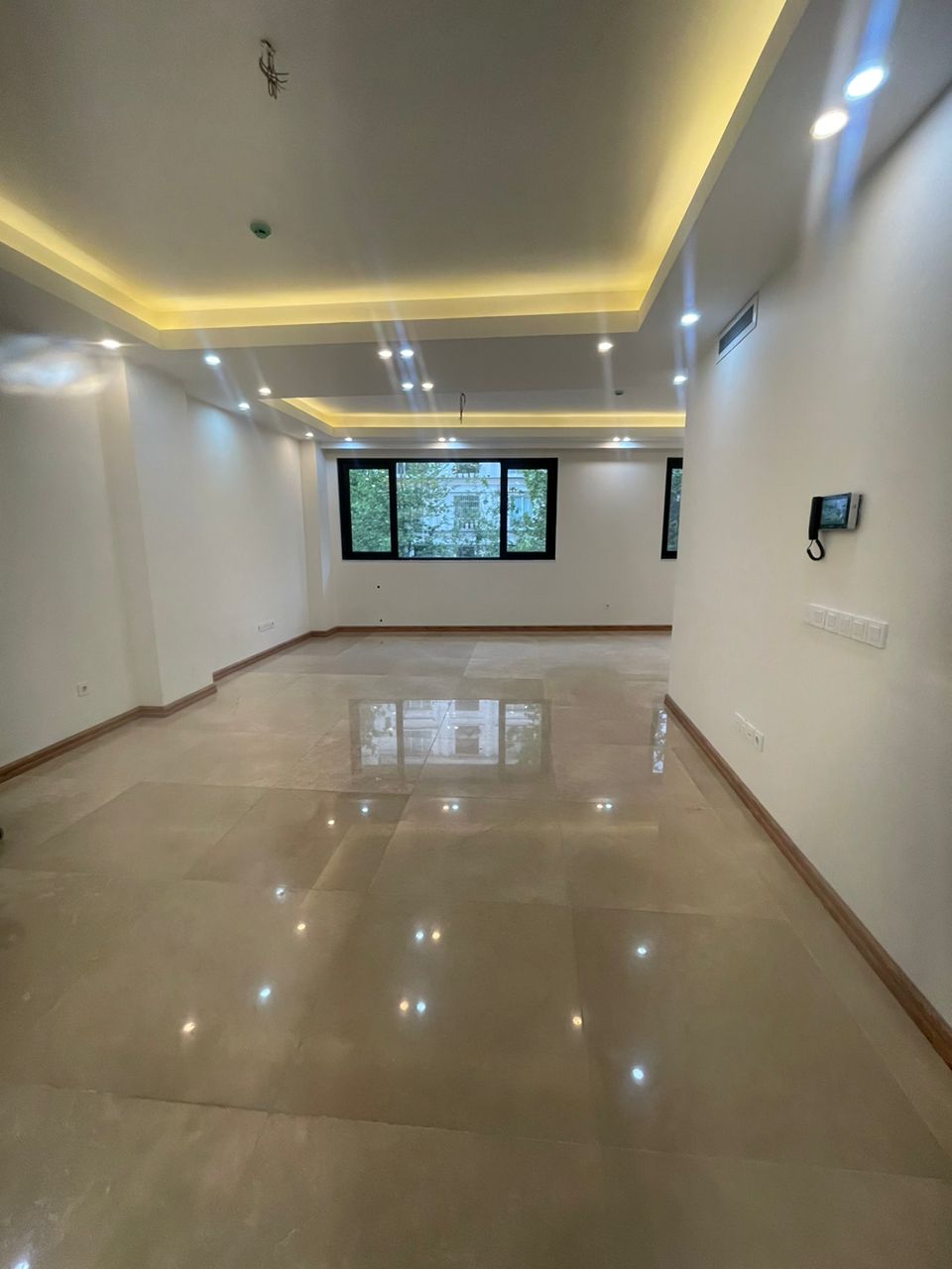 اجاره اپارتمان 130متر فرمانیه تاپ لوکیشن