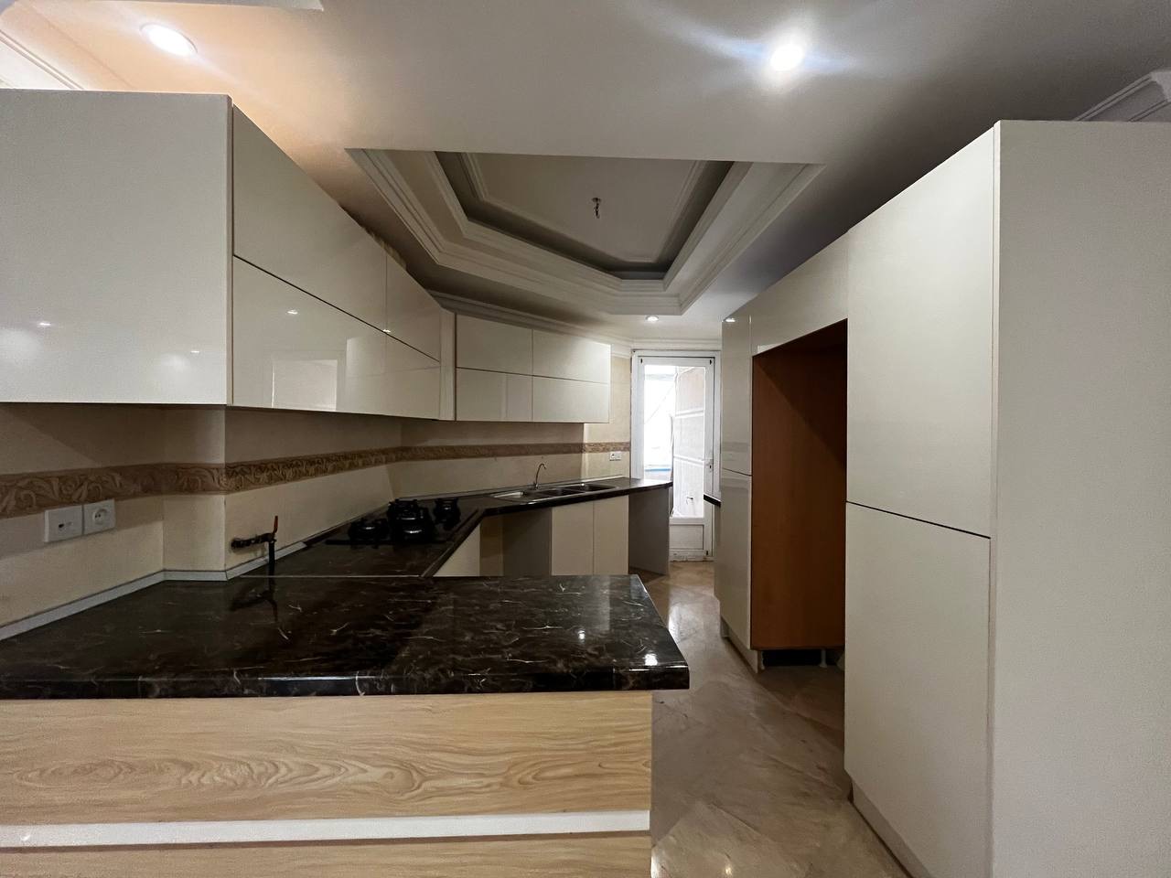 فروش آپارتمان 105 متر کامرانیه 2 خواب