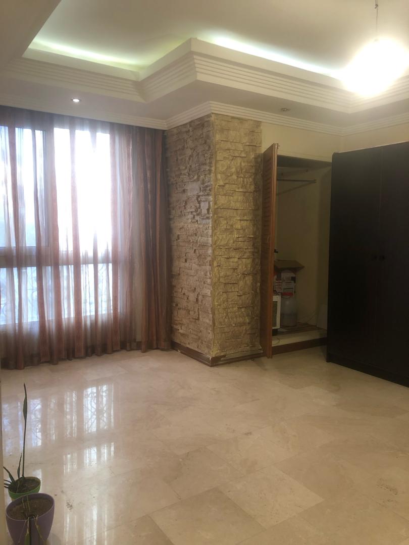 اپارتمان180متری سه خواب تاپ لوکیشن