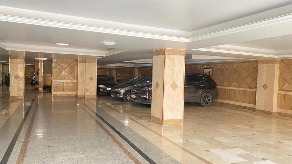 فروش آپارتمان 123متر اندرزگو 2خواب فول امکانات