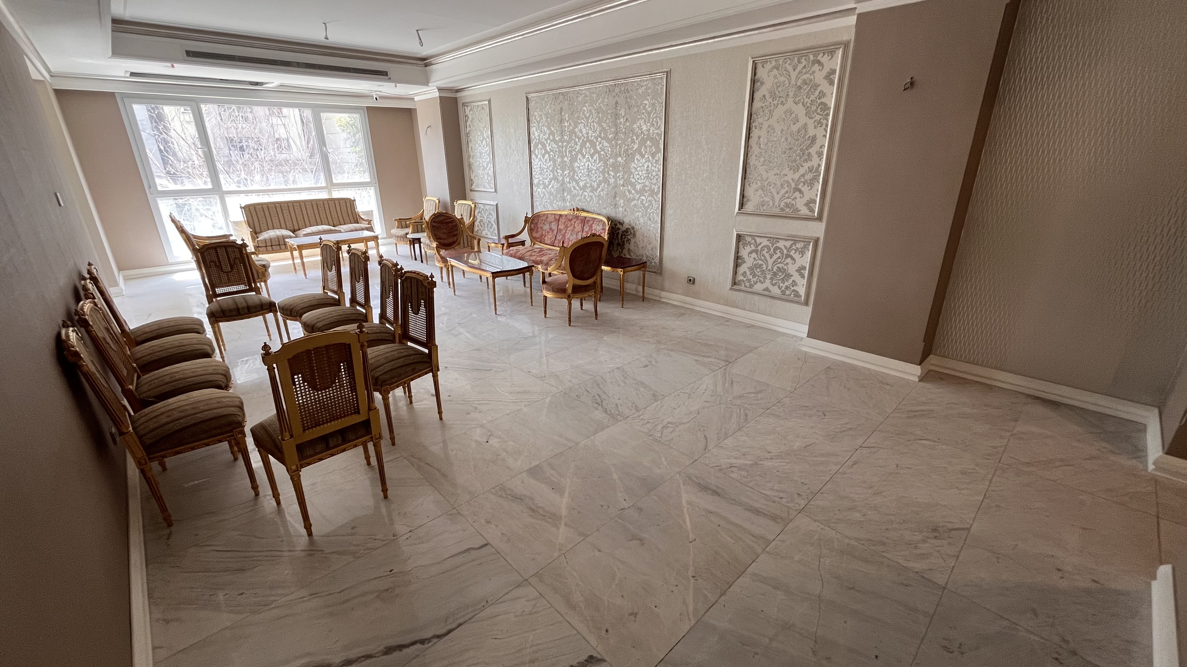 اجاره واحد آپارتمان 150متری، 3خواب،لابی هتلینگ، فول امکانات، نوساز در هروی