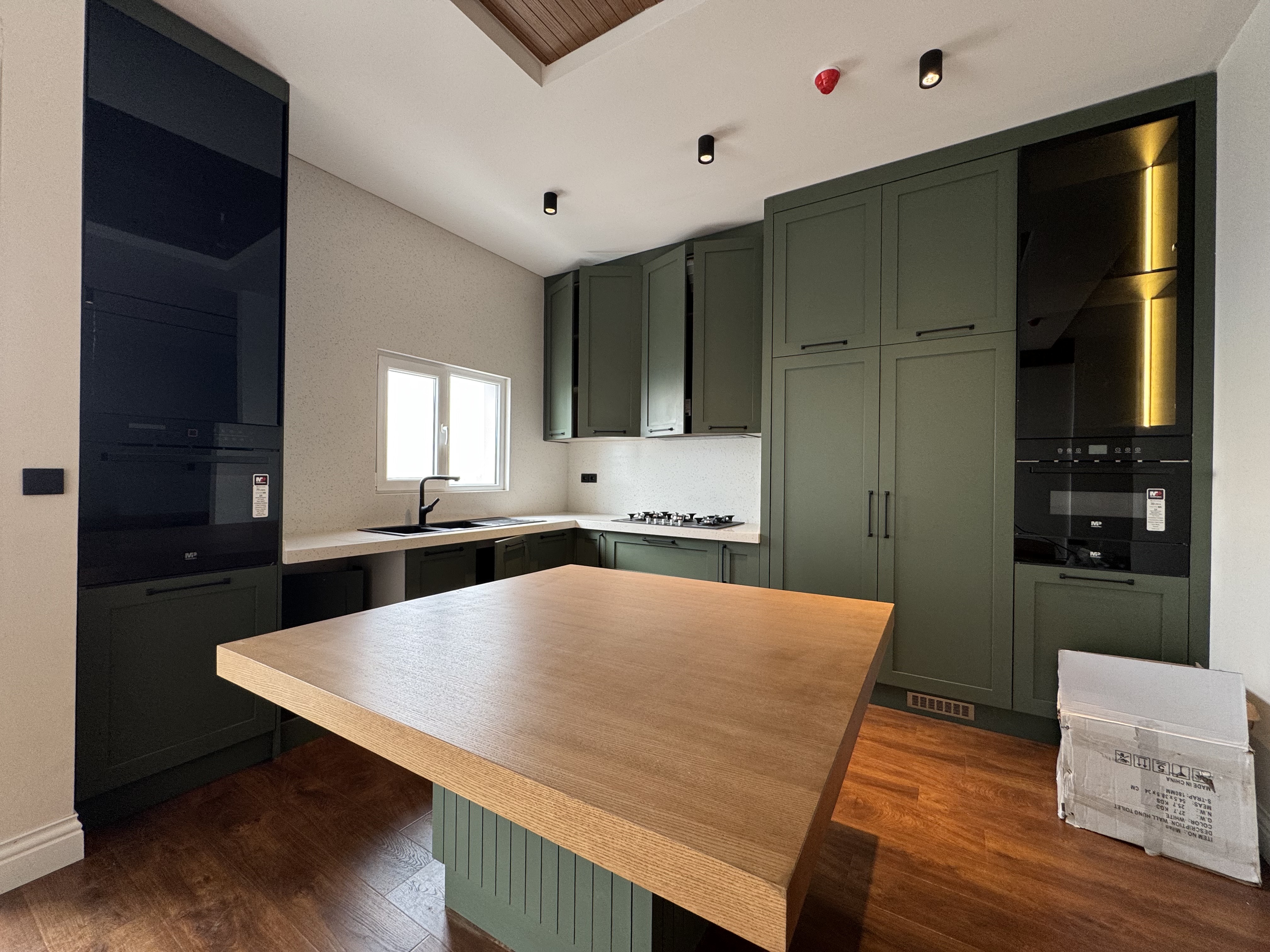 فروش آپارتمان 150 متر سوهانک نوساز ویو ابدی