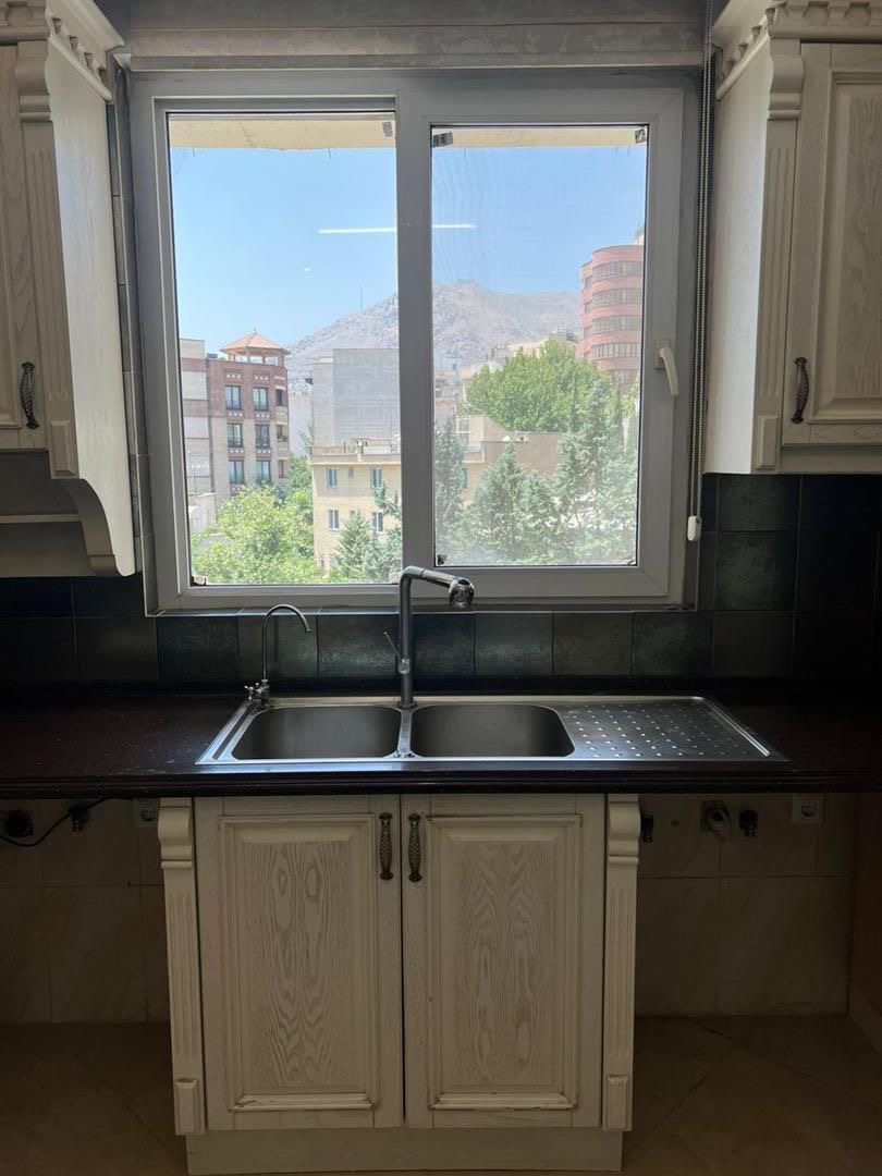 اجاره آپارتمان 115 متر آجودانیه حیاط مشجر‌