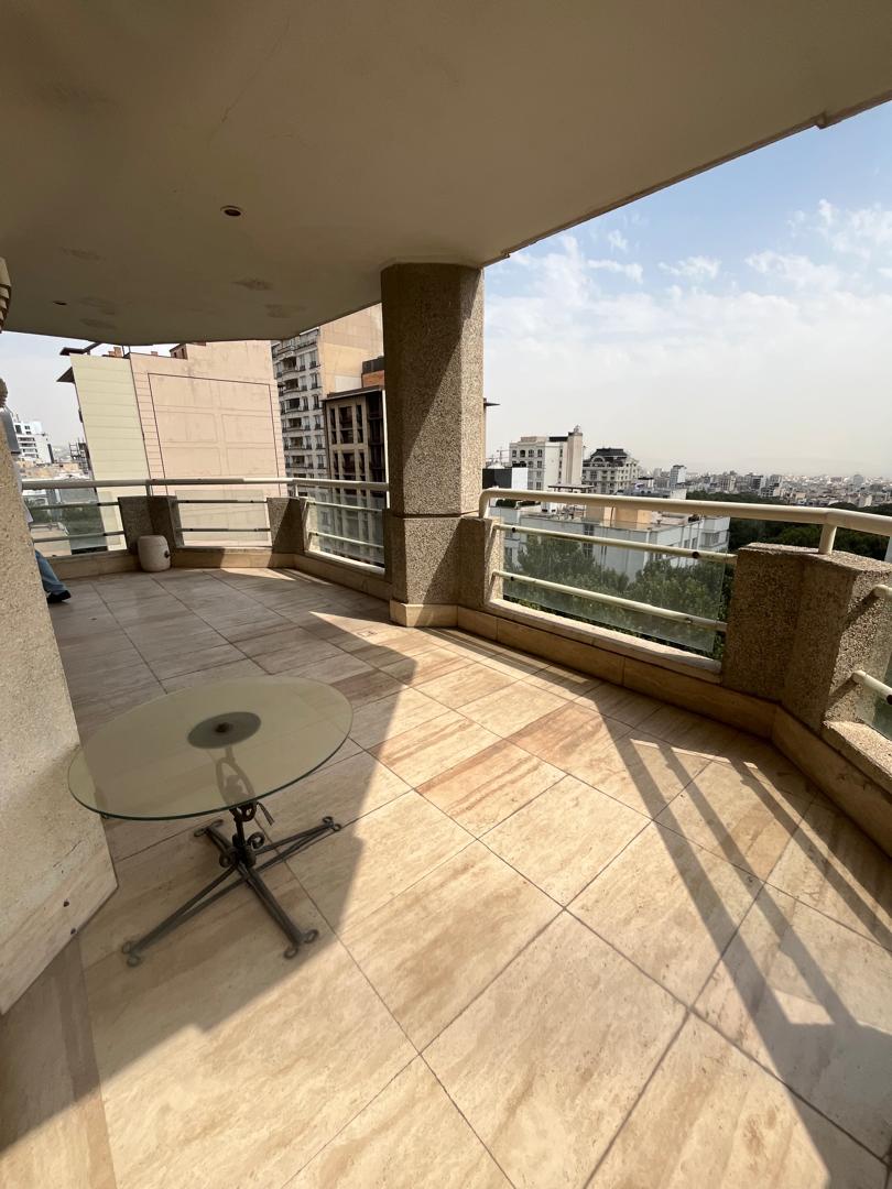 اپارتمان 300متری چهار خواب  فول مشاعات