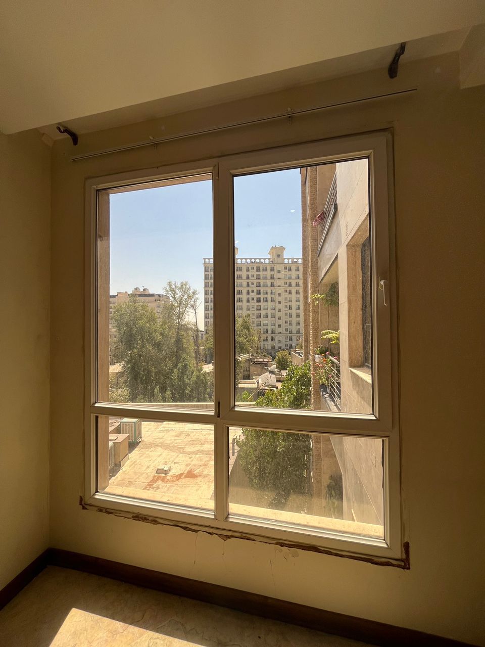 اجاره آپارتمان 140 متر دزاشیب ساختمان برند