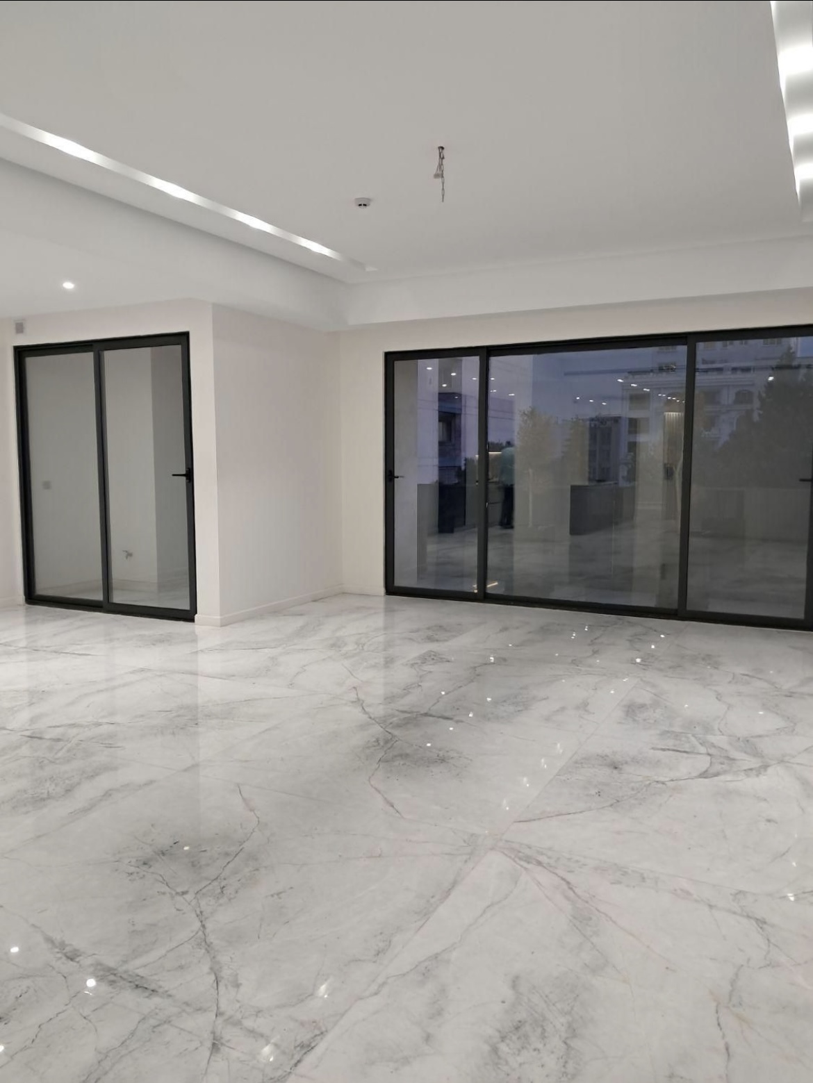 اجاره اپارتمان 140متر 3 خواب 1مستر استخر تاپ لوکیشن نیاوران