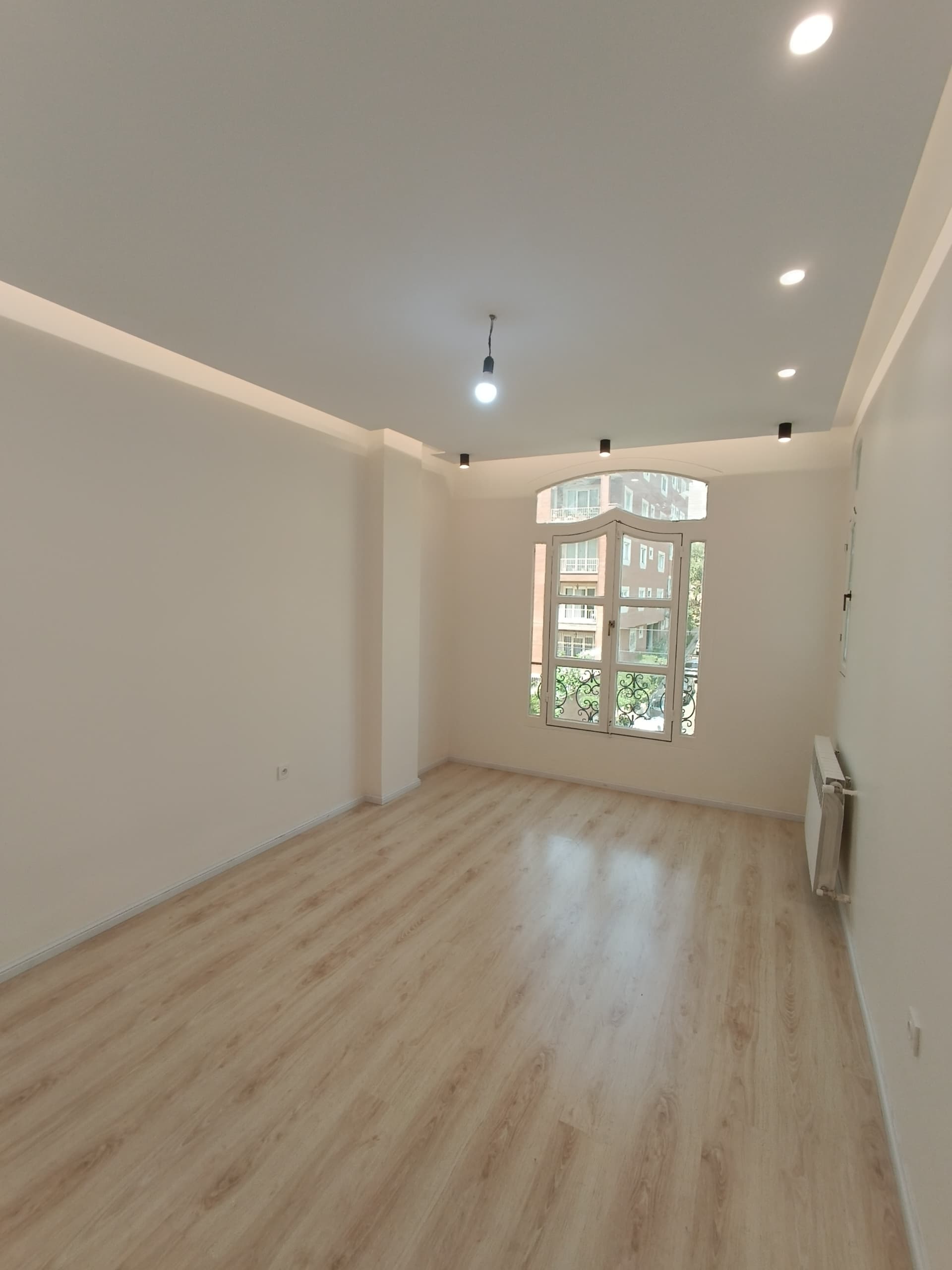 فروش آپارتمان 85متر ازگل 2خواب