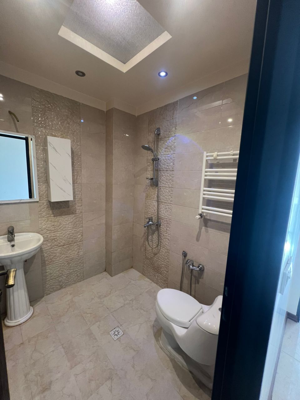 اجاره آپارتمان 150متر مدائن فول امکانات تخلیه