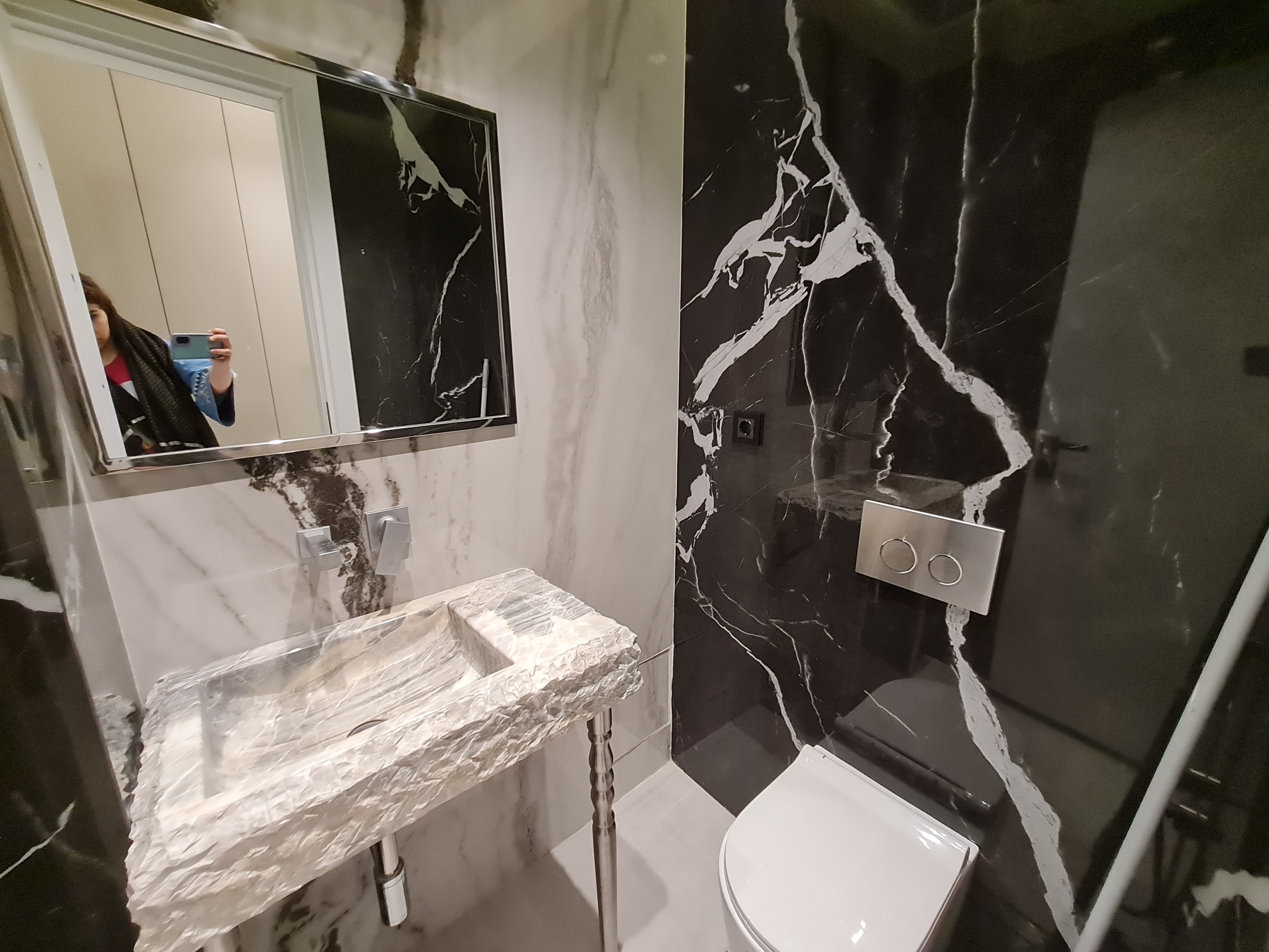 فروش آپارتمان 140 متر تاپ لوکیشن فرمانیه شرقی
