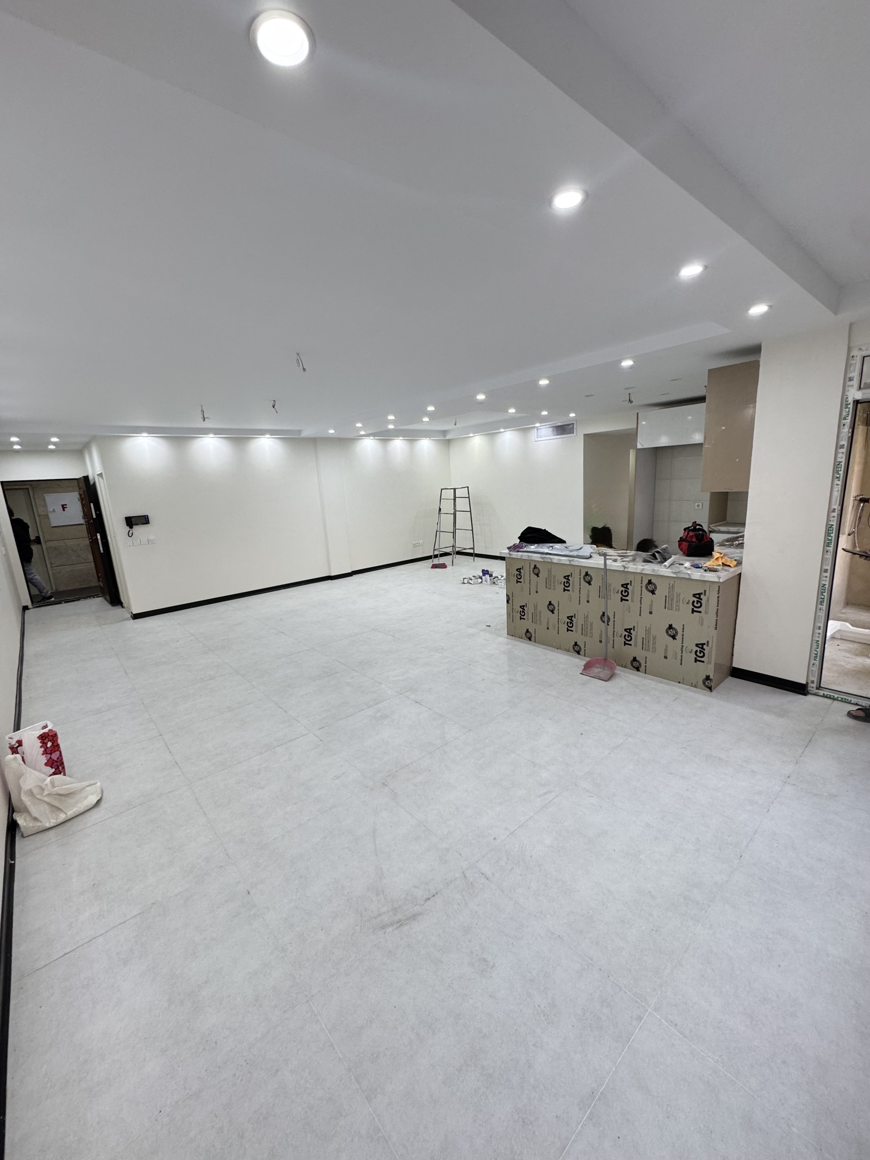 اجاره اپارتمان 127 متر فدک فول امکانات کلید نخورده