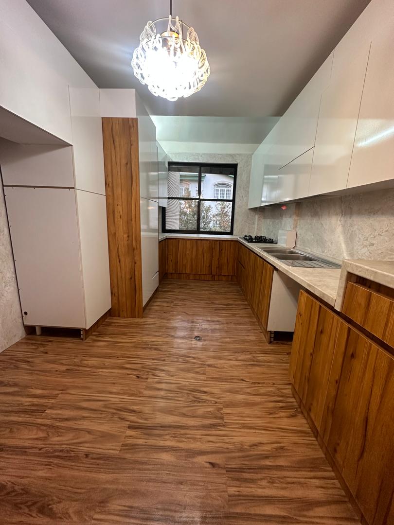 اجاره آپارتمان 140 متری در نیاوران