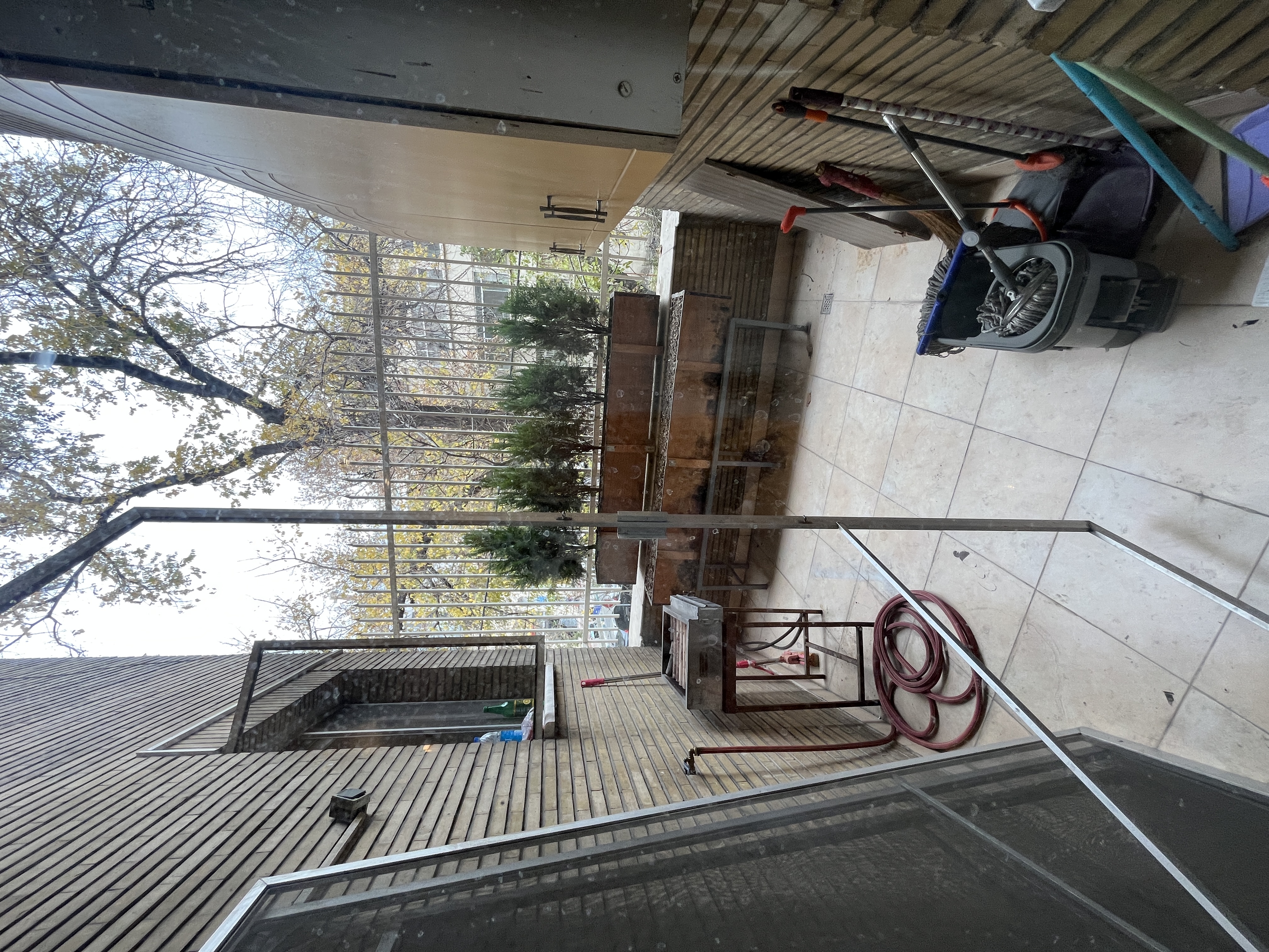 220 متر 3 خواب / 2 تراس / ویو مشجر