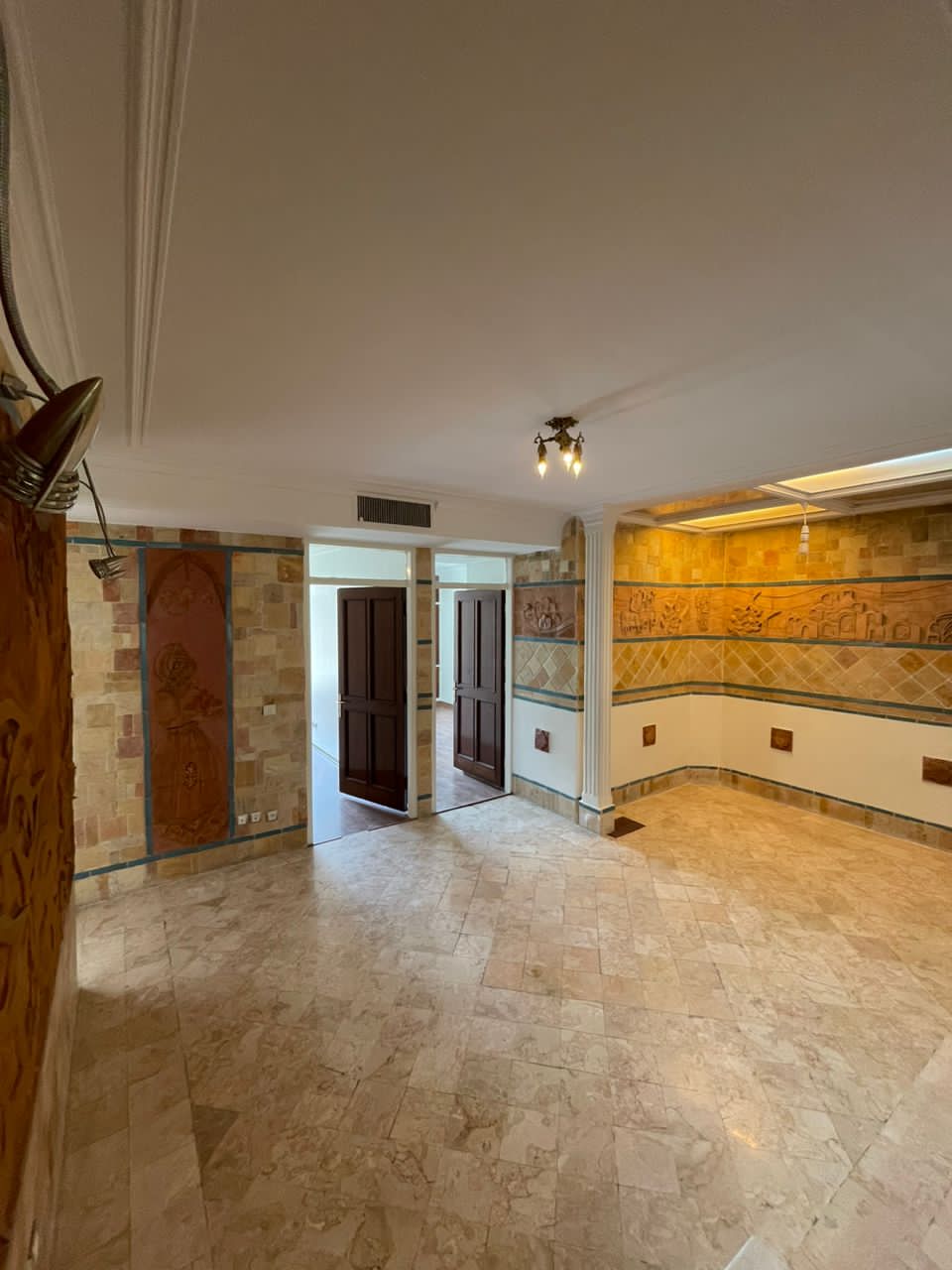 اجاره آپارتمان 230متر فرمانیه تاپ لوکیشن