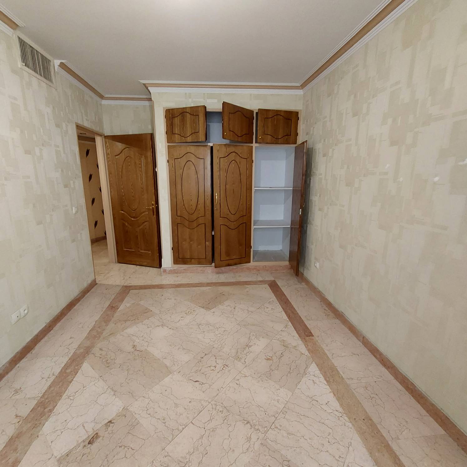فروش آپارتمان 105 متر دولت دسترسی عالی