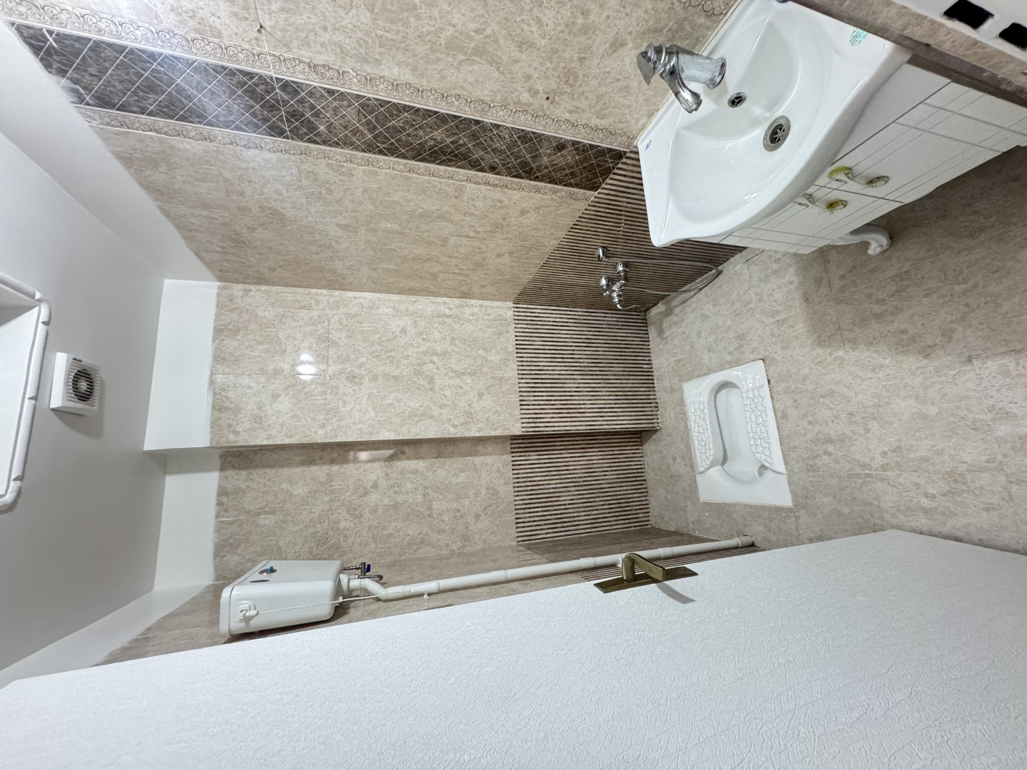 اجاره اپارتمان 94 متر نارمک 2 خوابه فول
