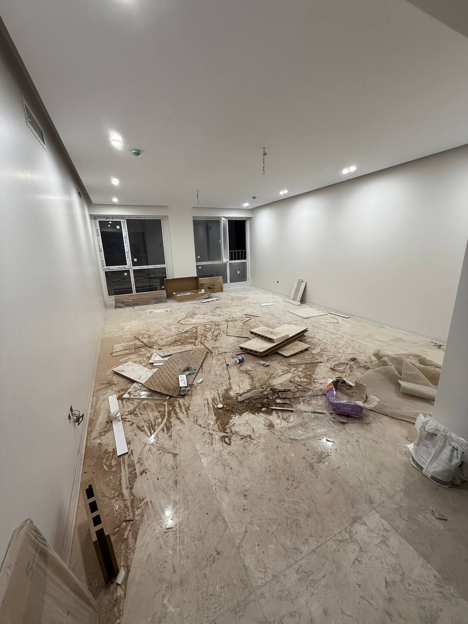 اجاره آپارتمان 100متر هفت حوض فول امکانات روف‌گاردن