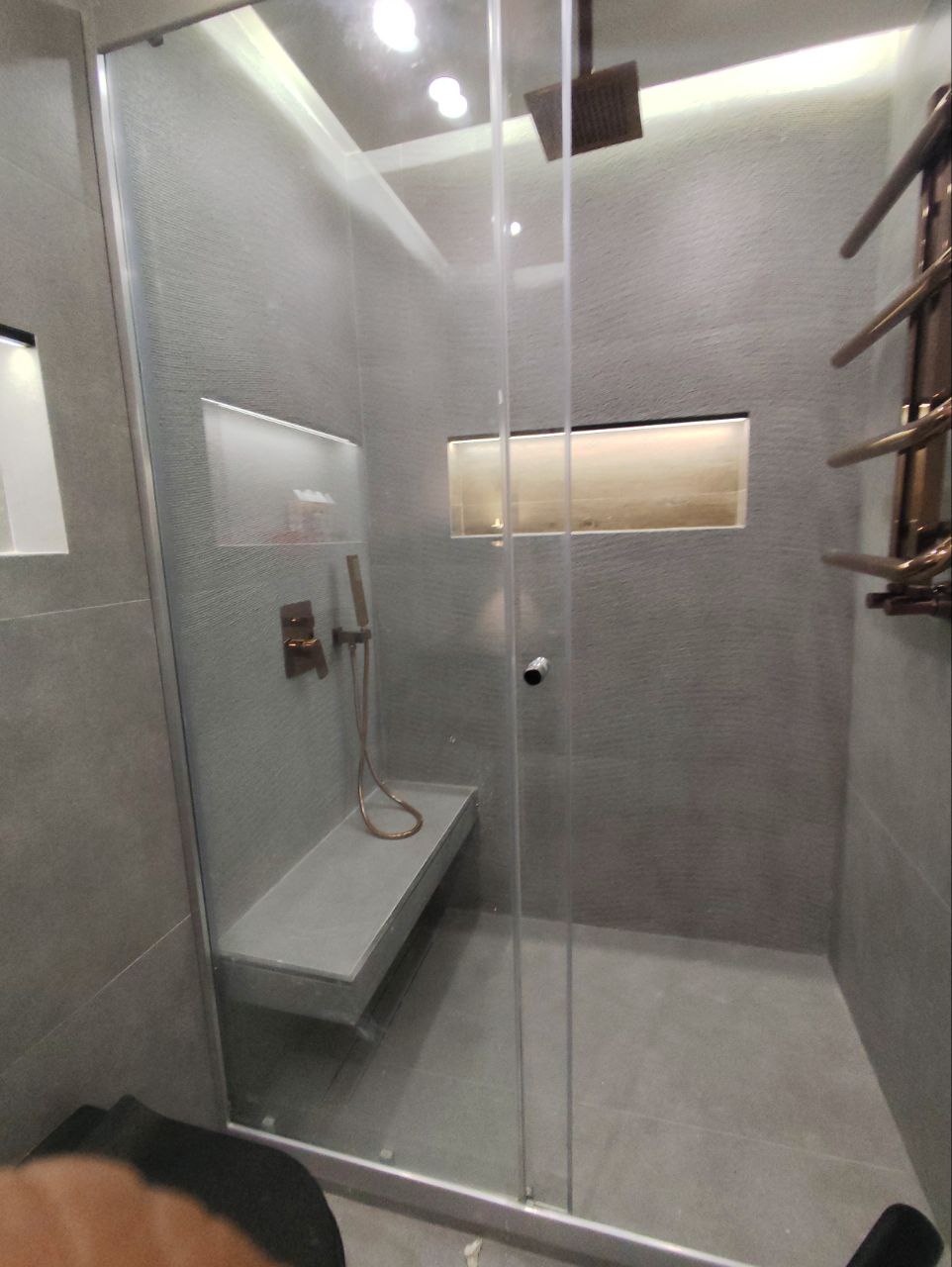 اجاره آپارتمان 250 متری مدرن نیاوران