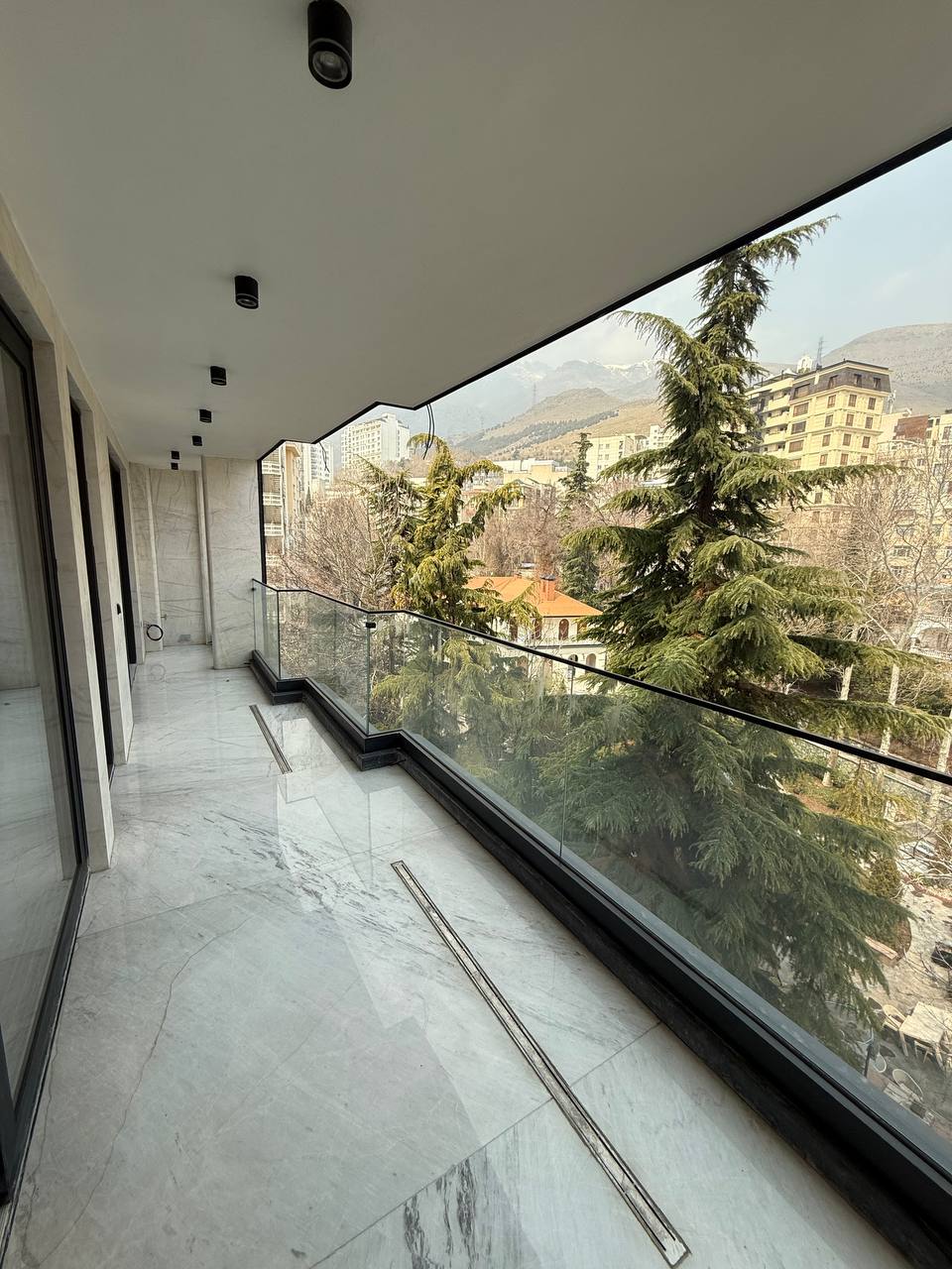 اجاره آپارتمان 230 متر مدرن دوبلکس نیاوران