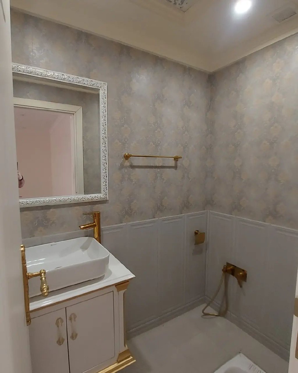 فروش آپارتمان 143 متر دزاشیب 2 پارکینگ