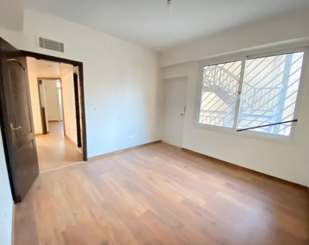 فروش آپارتمان 105 متر دولت 2 خواب آکواریوم نور