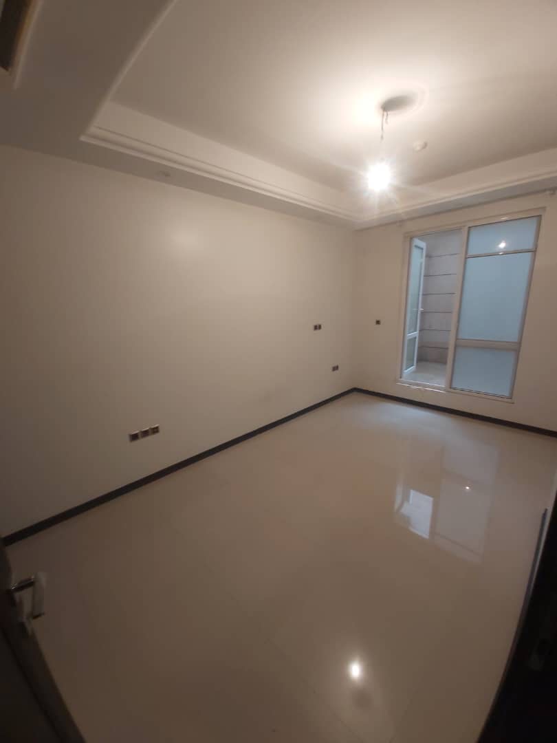 فروش آپارتمان 150 متر آپارتمان غرق در نور مستقیم