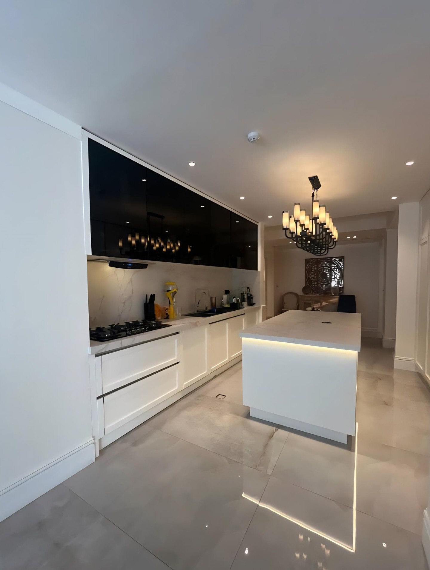 اجاره آپارتمان 220 متر نیاوران فول مشاعات 3 جهت نور