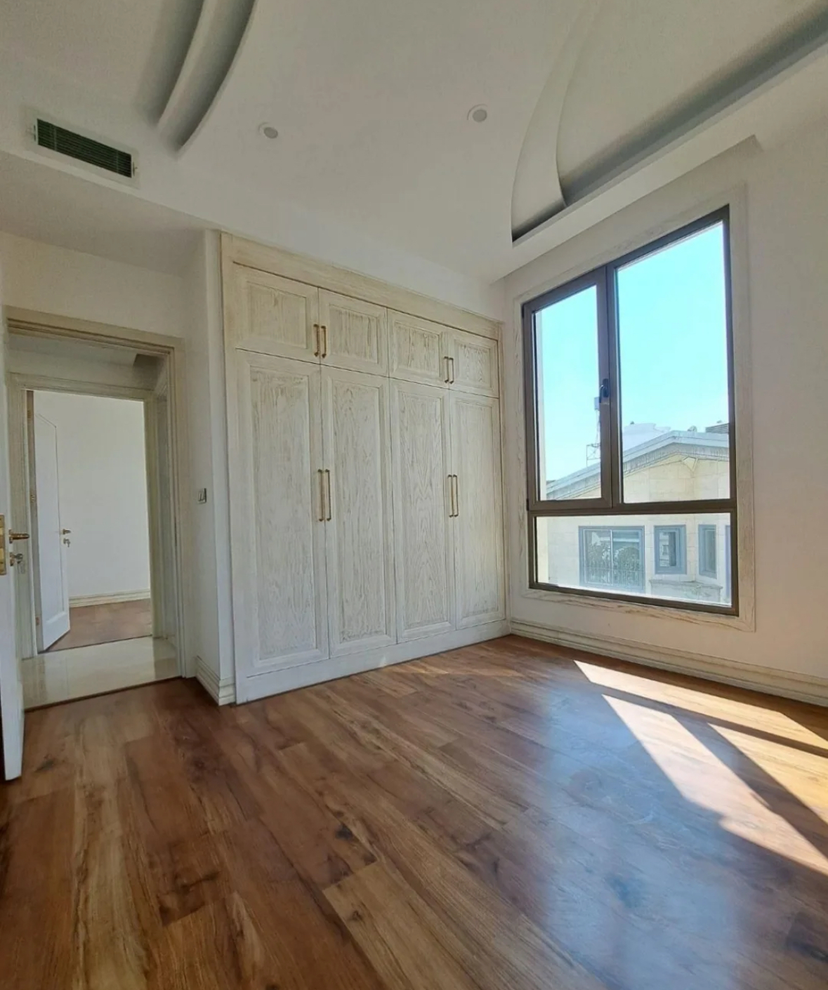 فروش آپارتمان 93 متر ازگل فول بازسازی