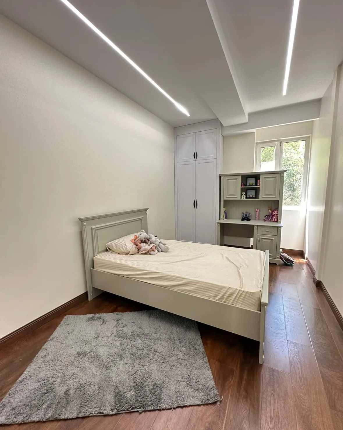 85 متری تاپ لوکیشن جهانتاب دنج و مشجر غرق نور