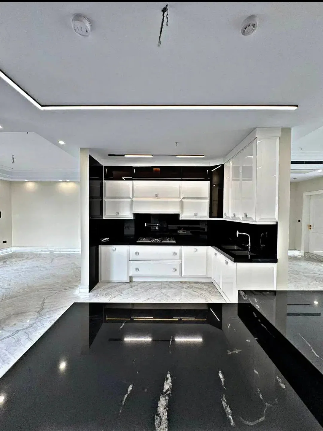 فروش آپارتمان 250متر دروس هدایت فول مشاعات آبی