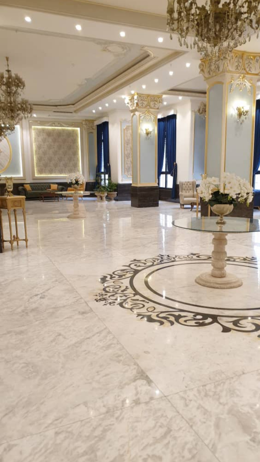 فروش فرمانیه شرقی طبقه هشتم امنیت لوکیشن اول ویو مشجر دسترسی