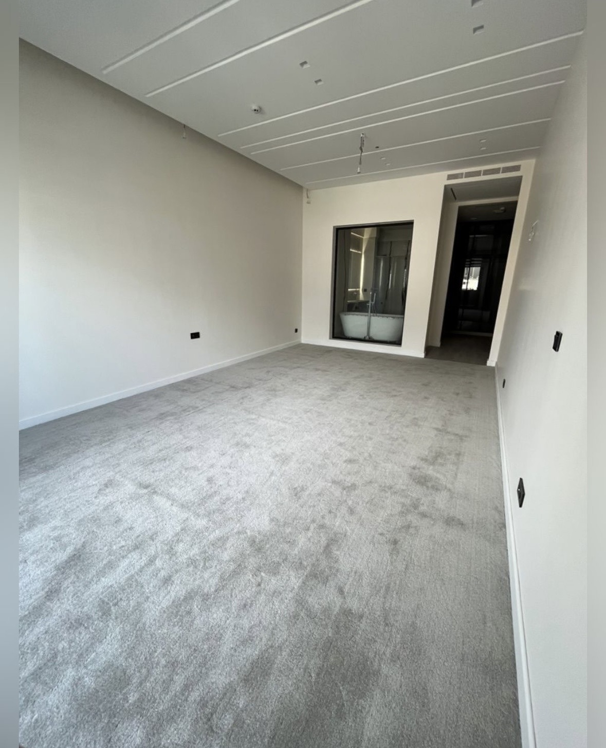 فروش آپارتمان 140متر دولت نوساز کلید نخورده 2پارکینگ