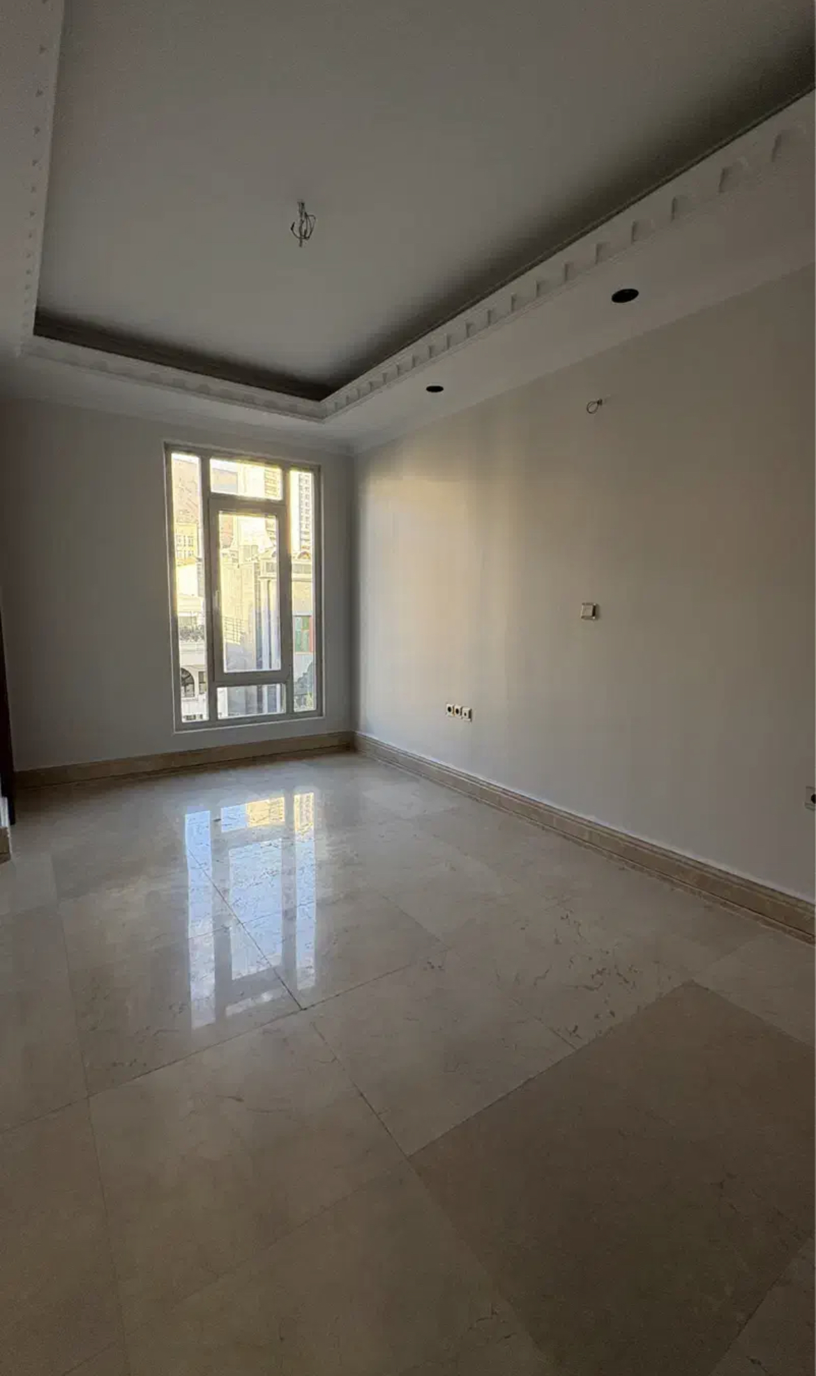 فروش آپارتمان 175متر فرمانیه فول مشاعات 4پارکینگ