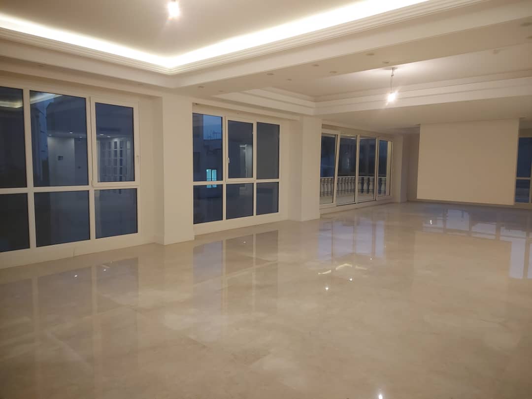 فروش آپارتمان 220متری آجودانیه