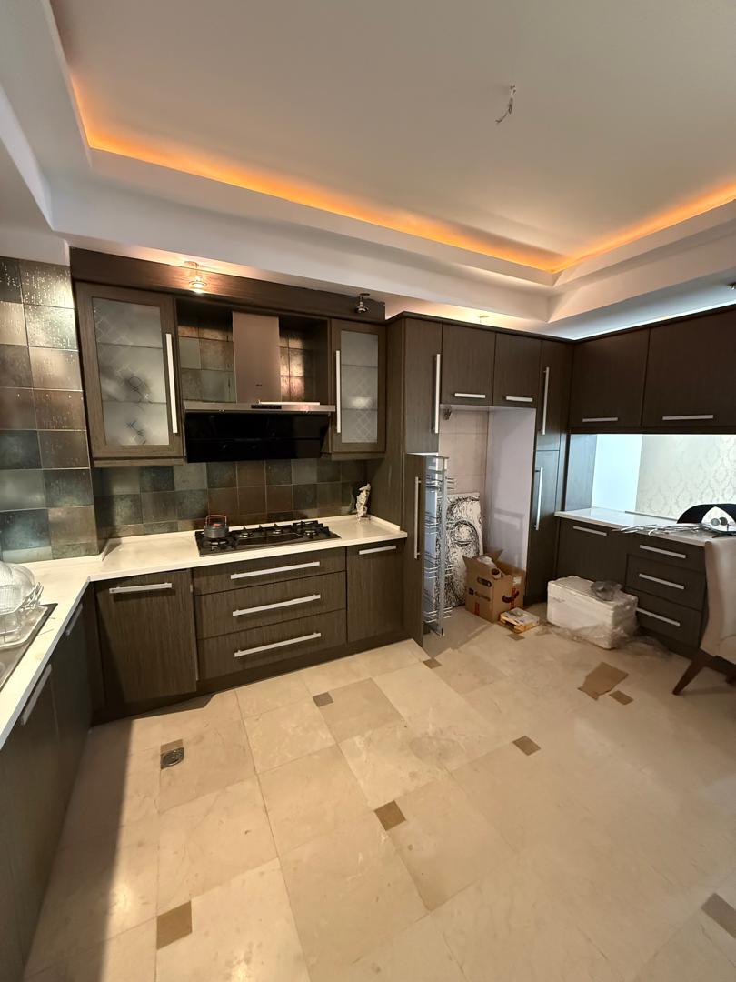 اجاره آپارتمان 190 متری در نیاوران