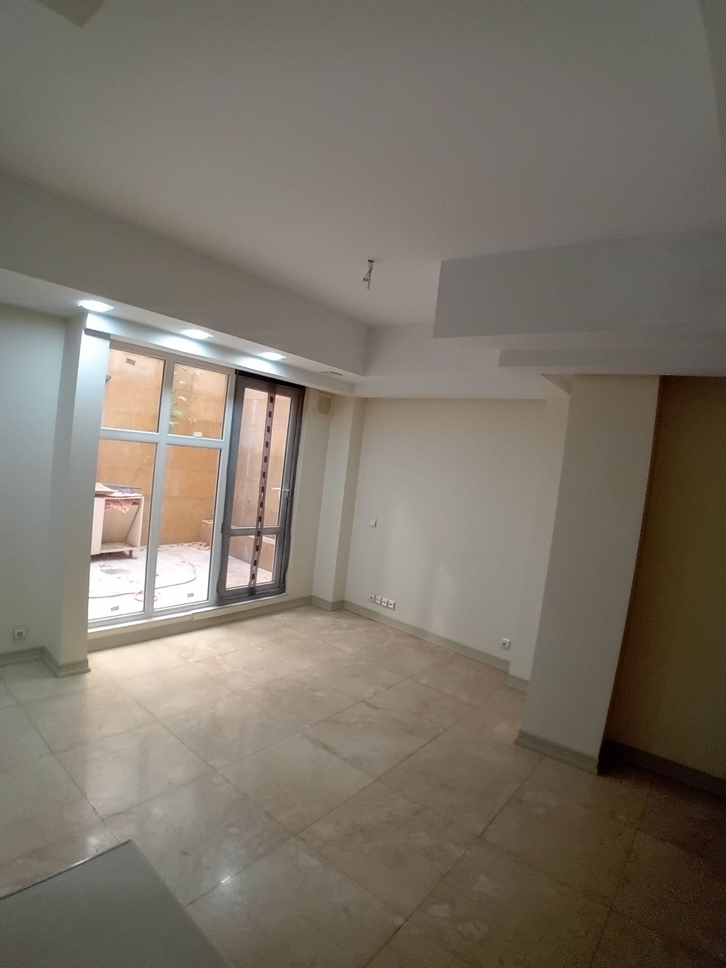 فروش آپارتمان 75 متر سوهانک 2 خواب کم سن