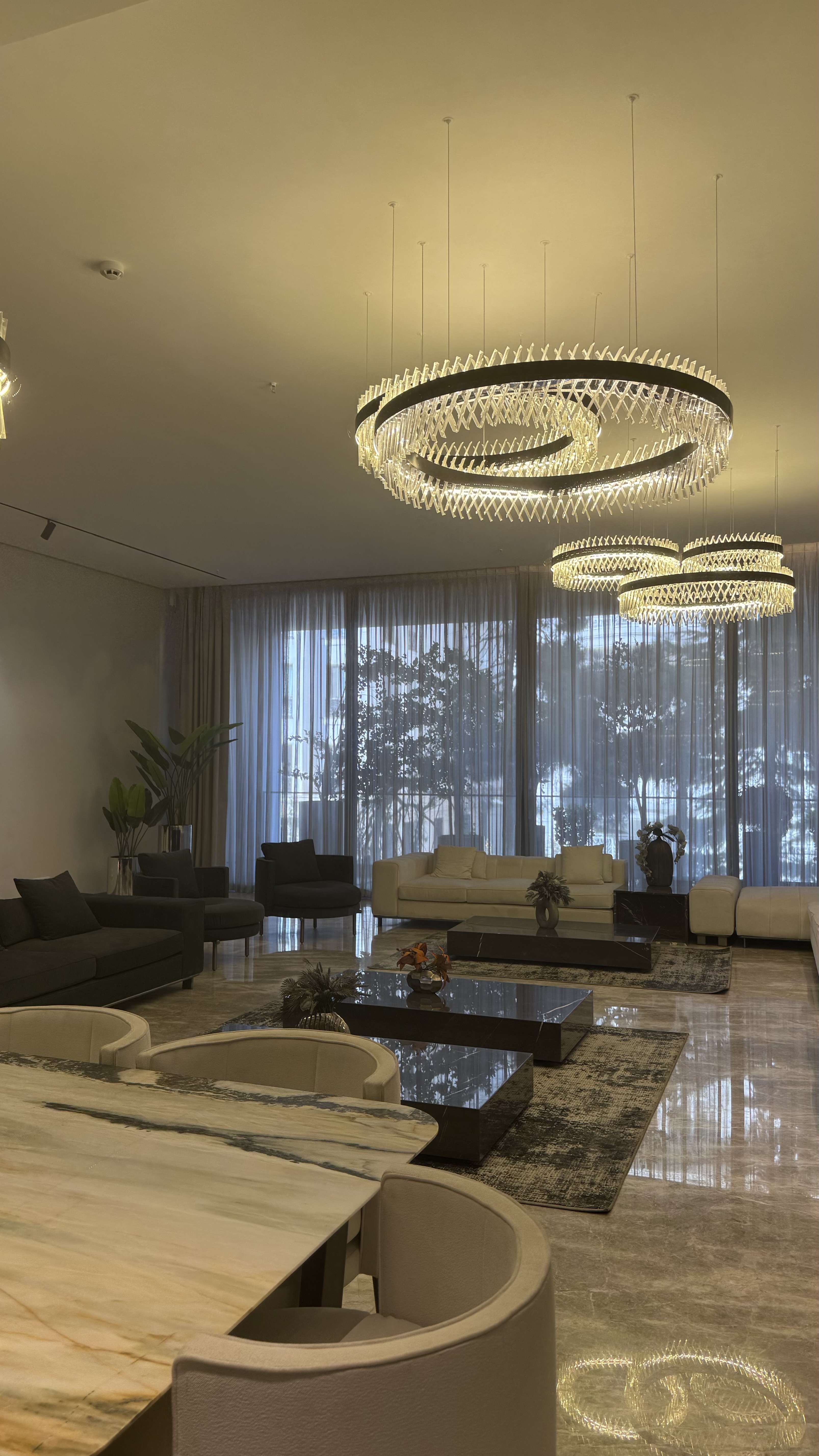 فروش آپارتمان 560متر گلستان شمالی فول مشاعات