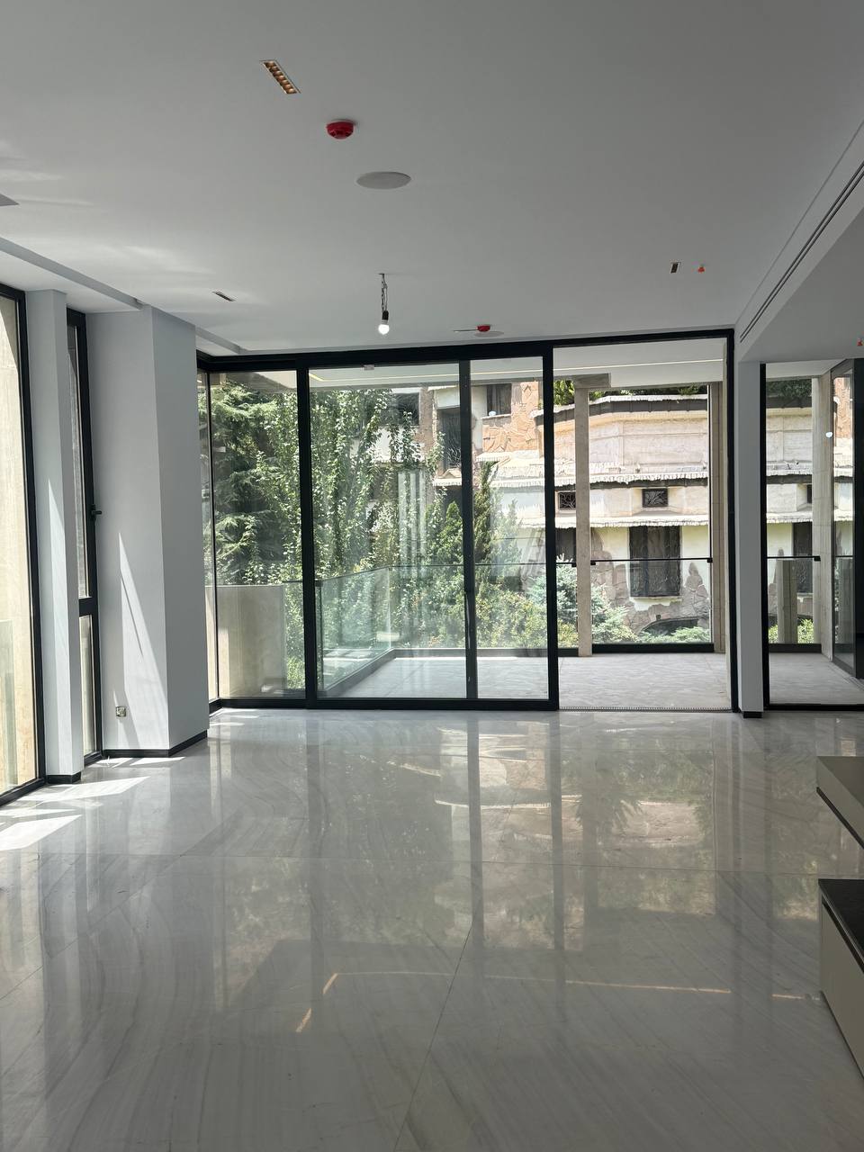 اجاره آپارتمان 240 متر جمشیدیه