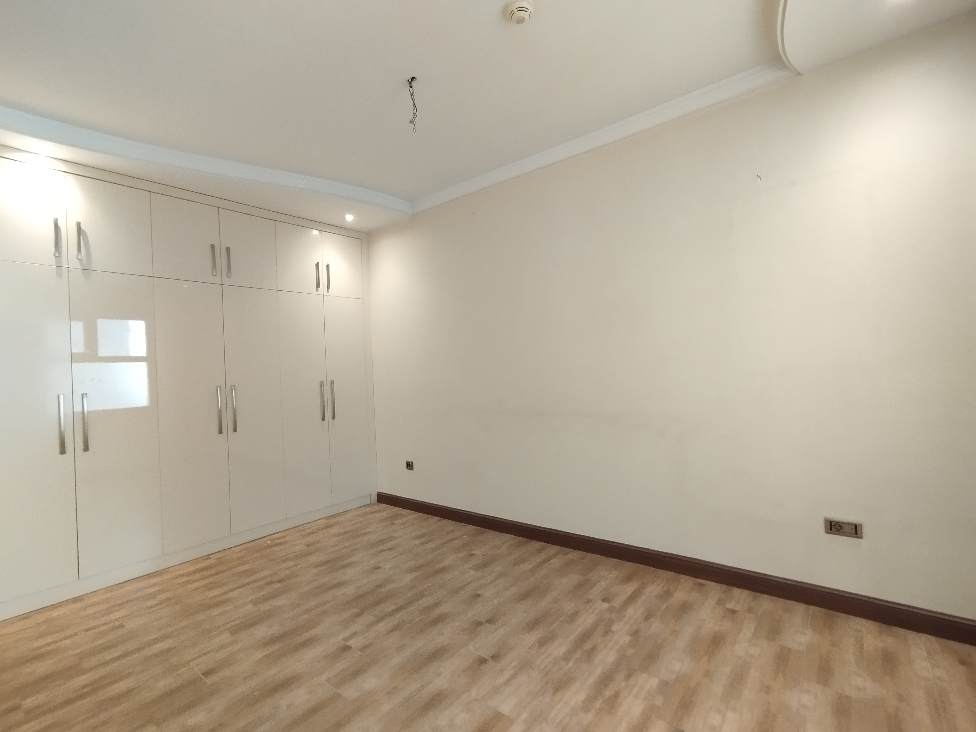 فروش آپارتمان 73 متر اقدسیه